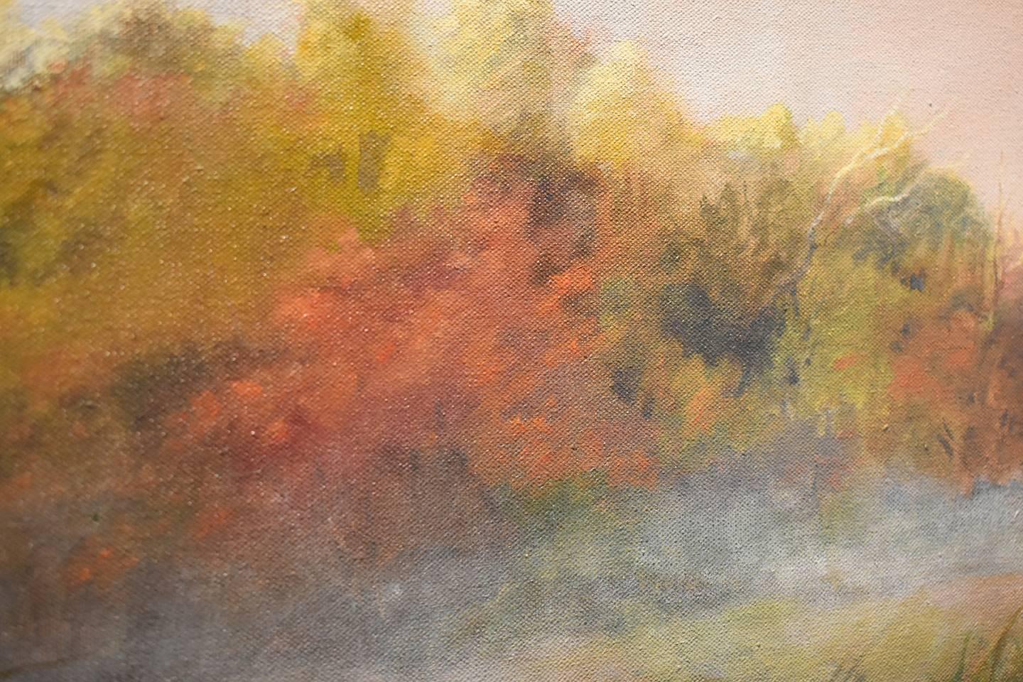 Sollevamento della nebbia (Quadro ad olio di Olana, piccolo paesaggio, cornice dorata) - Painting di Judy Reynolds