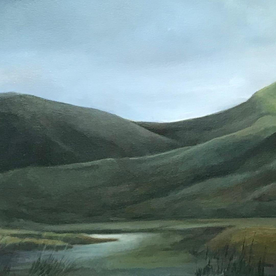 Scotland (Romantic Landscape oil painting of the Rolling Scottish Highlands) - Contemporary Painting by Judy Reynolds