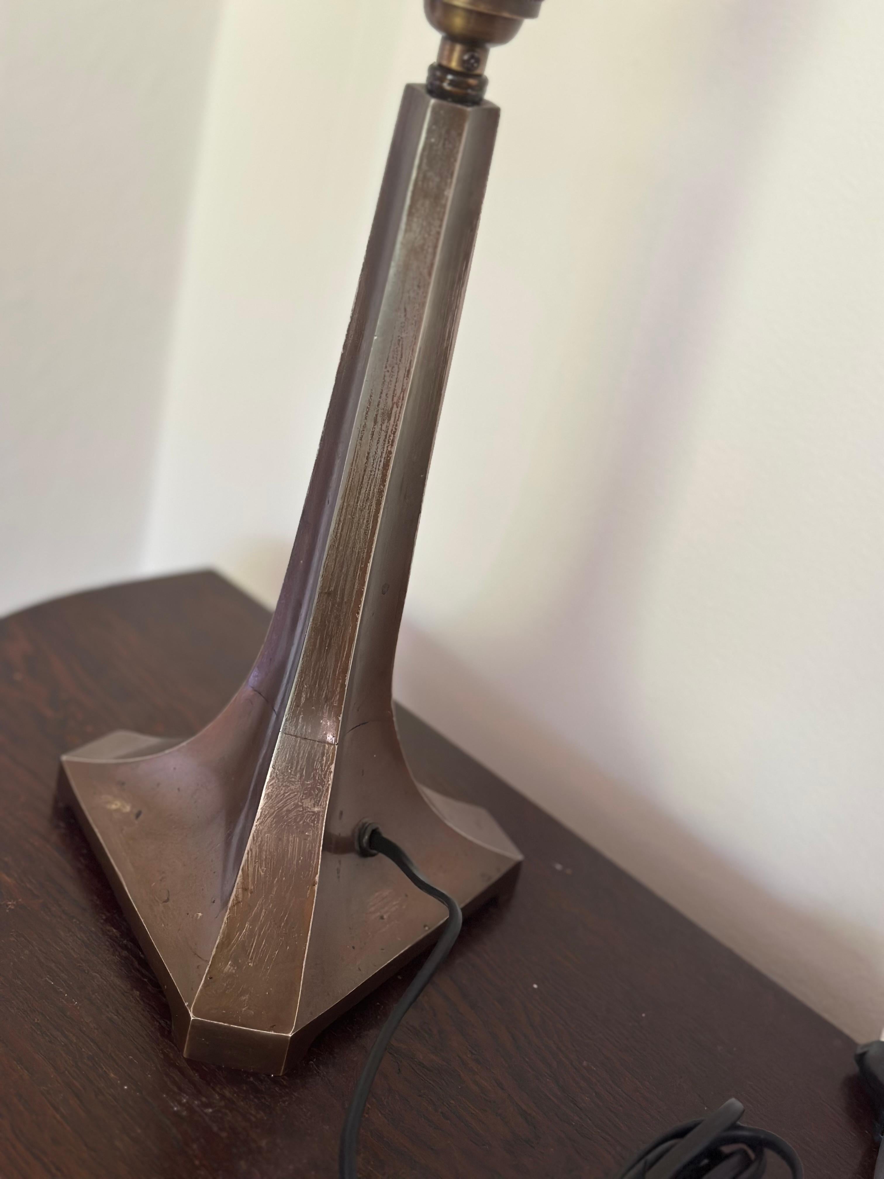 Début du 20ème siècle Lampe de table Jugend Art Nouveau, années 1920. en vente