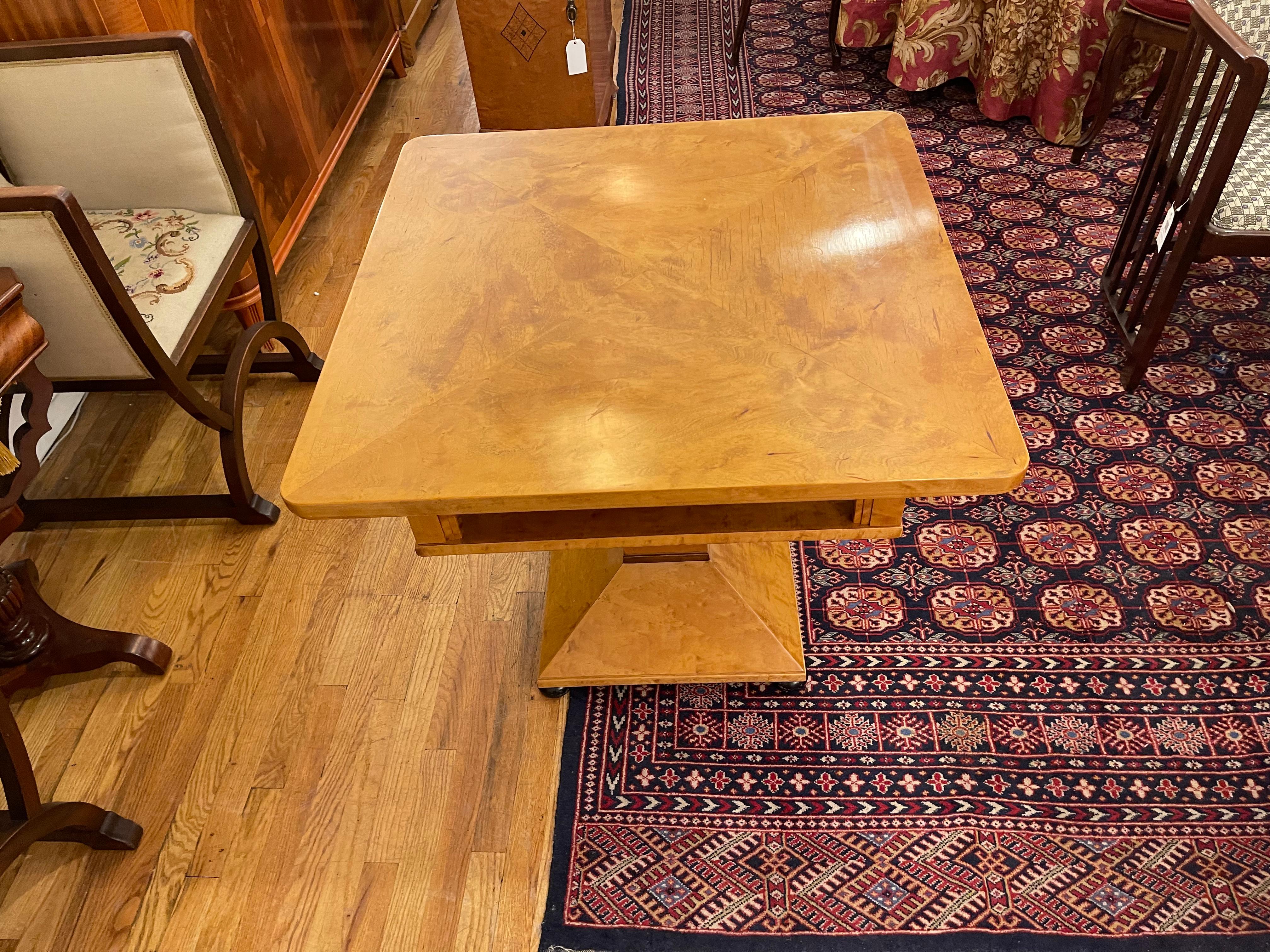 Jugend Stil Center Table, Sweden 1910 In Good Condition In New York, NY