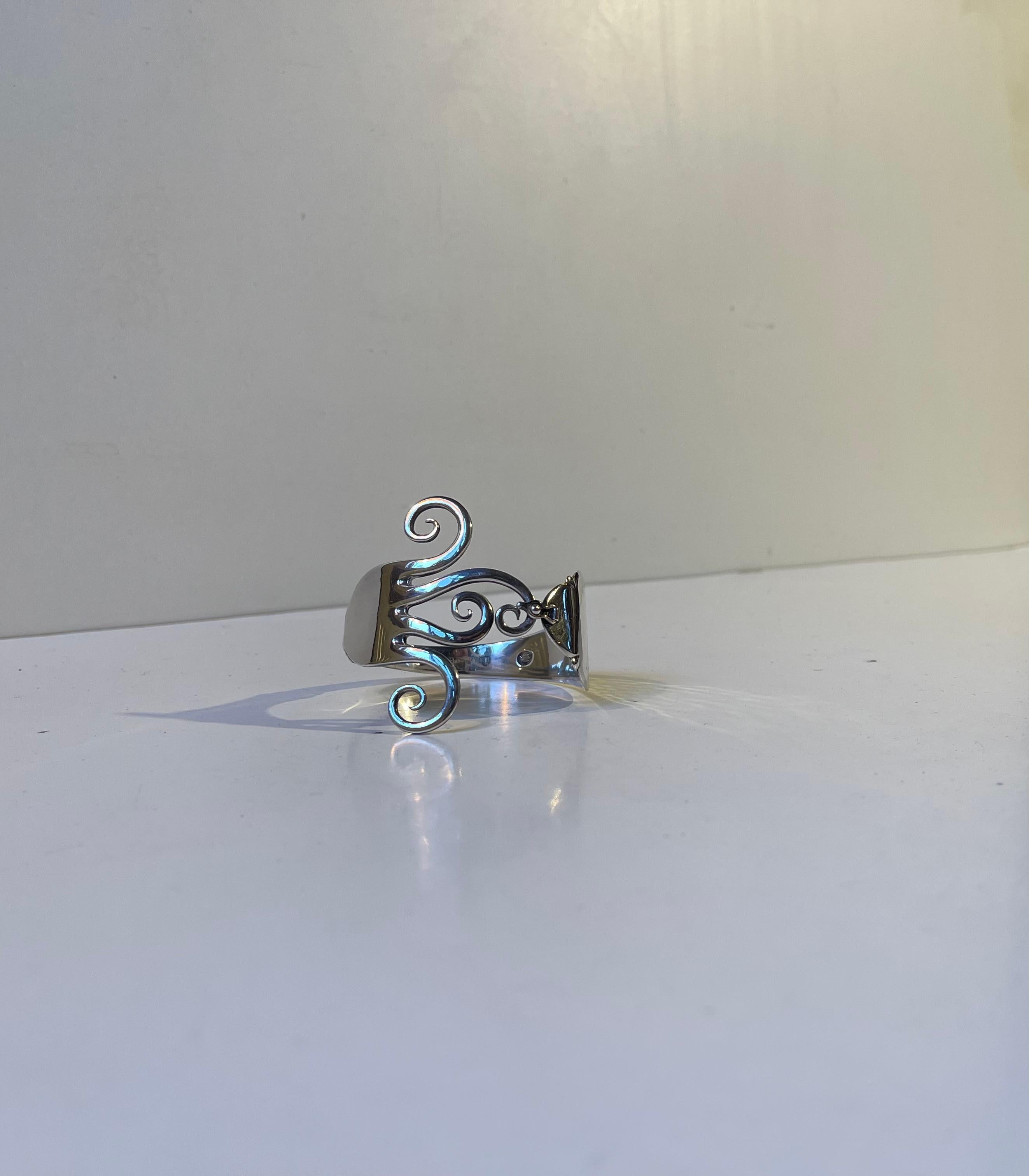 Jugendstil Bracelet fourchette en argent de style Jugend par l'orfèvre J. Thomsen en vente