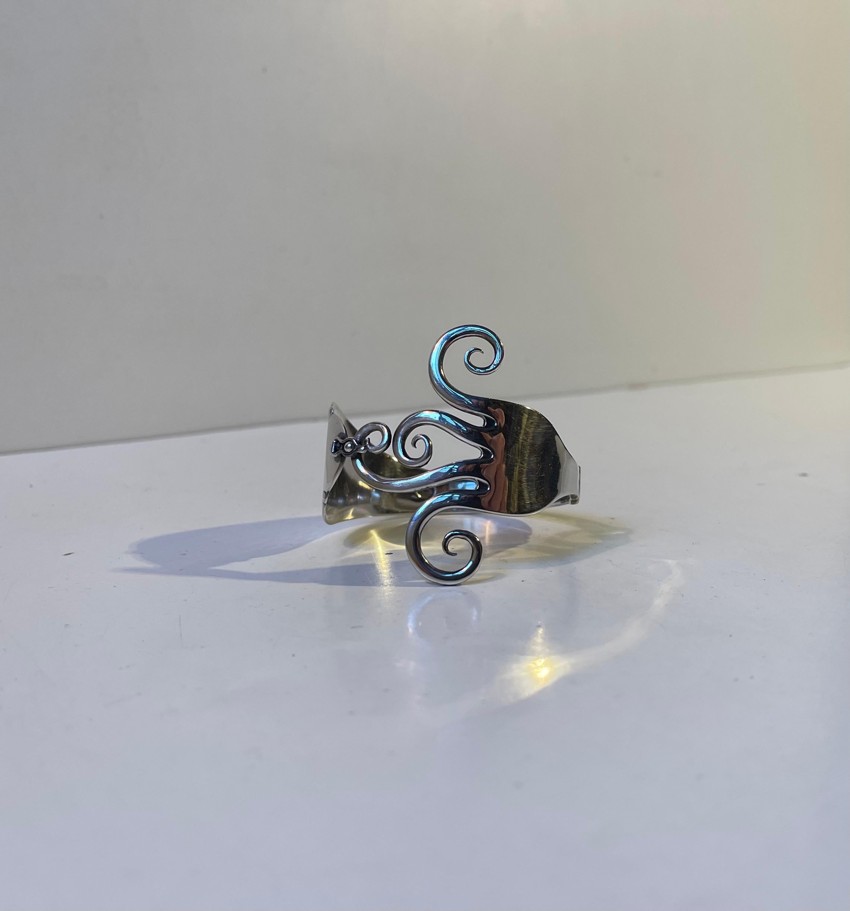 Danois Bracelet fourchette en argent de style Jugend par l'orfèvre J. Thomsen en vente