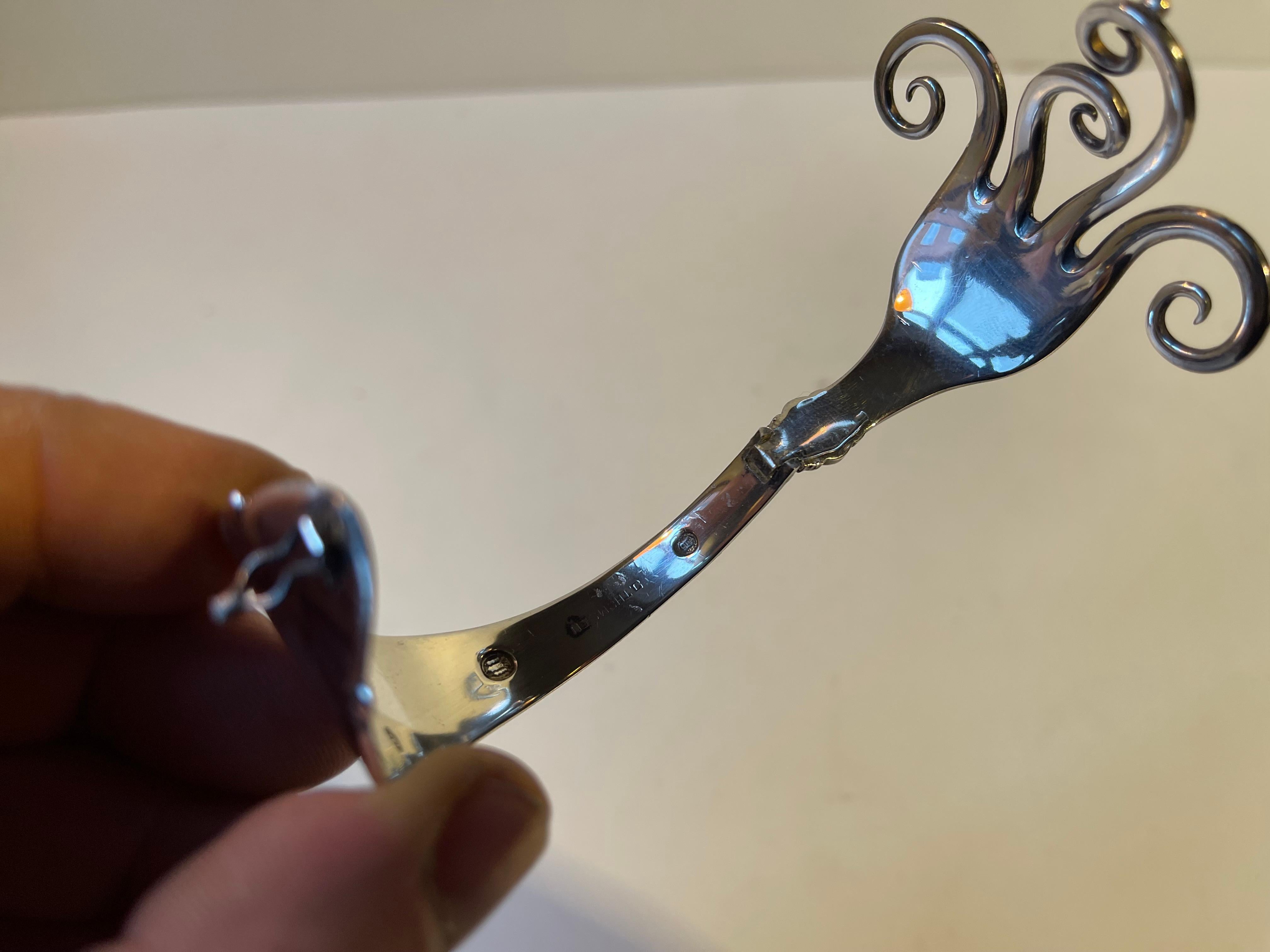 Argent Bracelet fourchette en argent de style Jugend par l'orfèvre J. Thomsen en vente