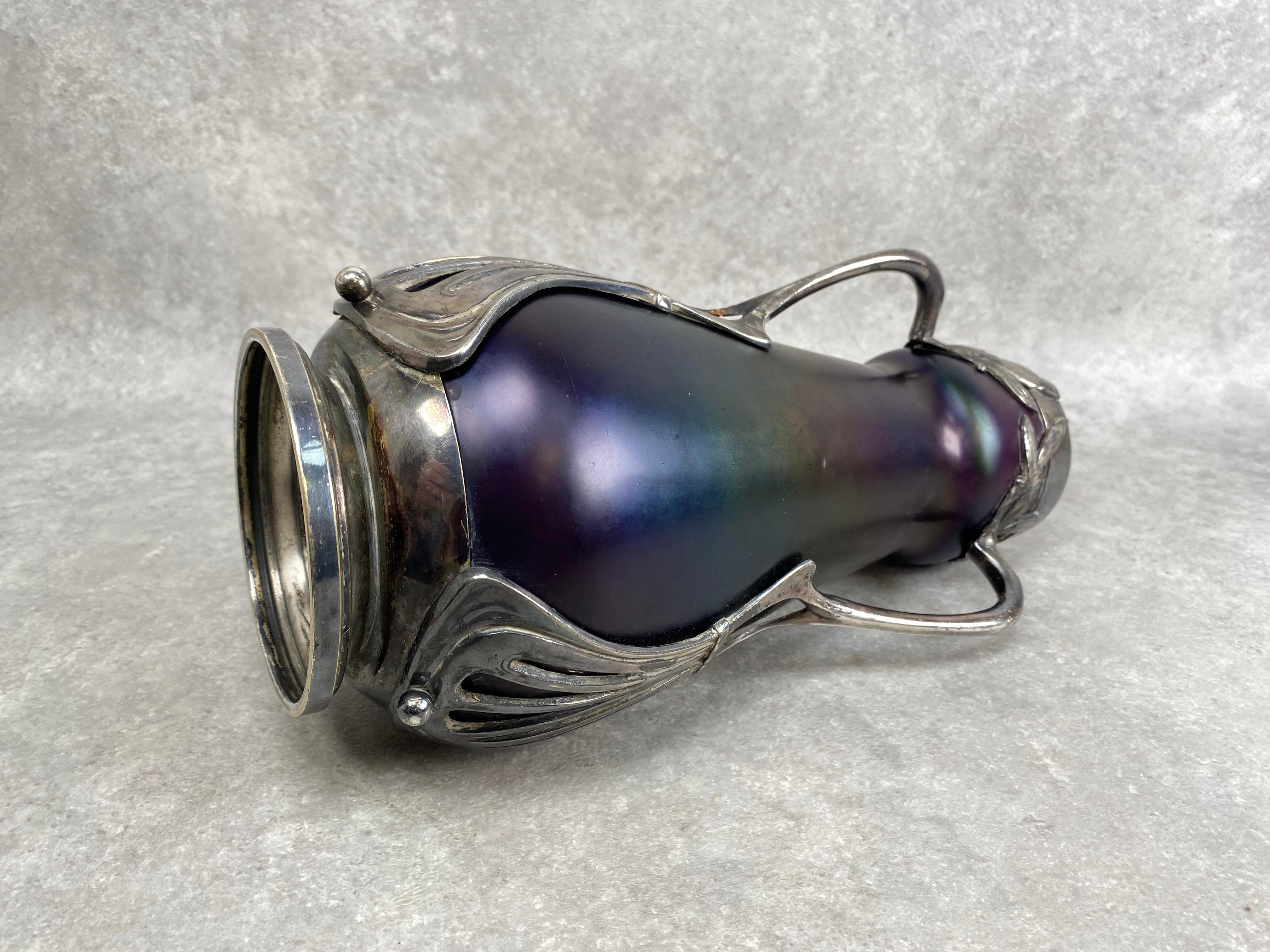 Inizio XX secolo Vaso in vetro artistico Jugendstil di Wilhelm Kralik Sohn in vendita