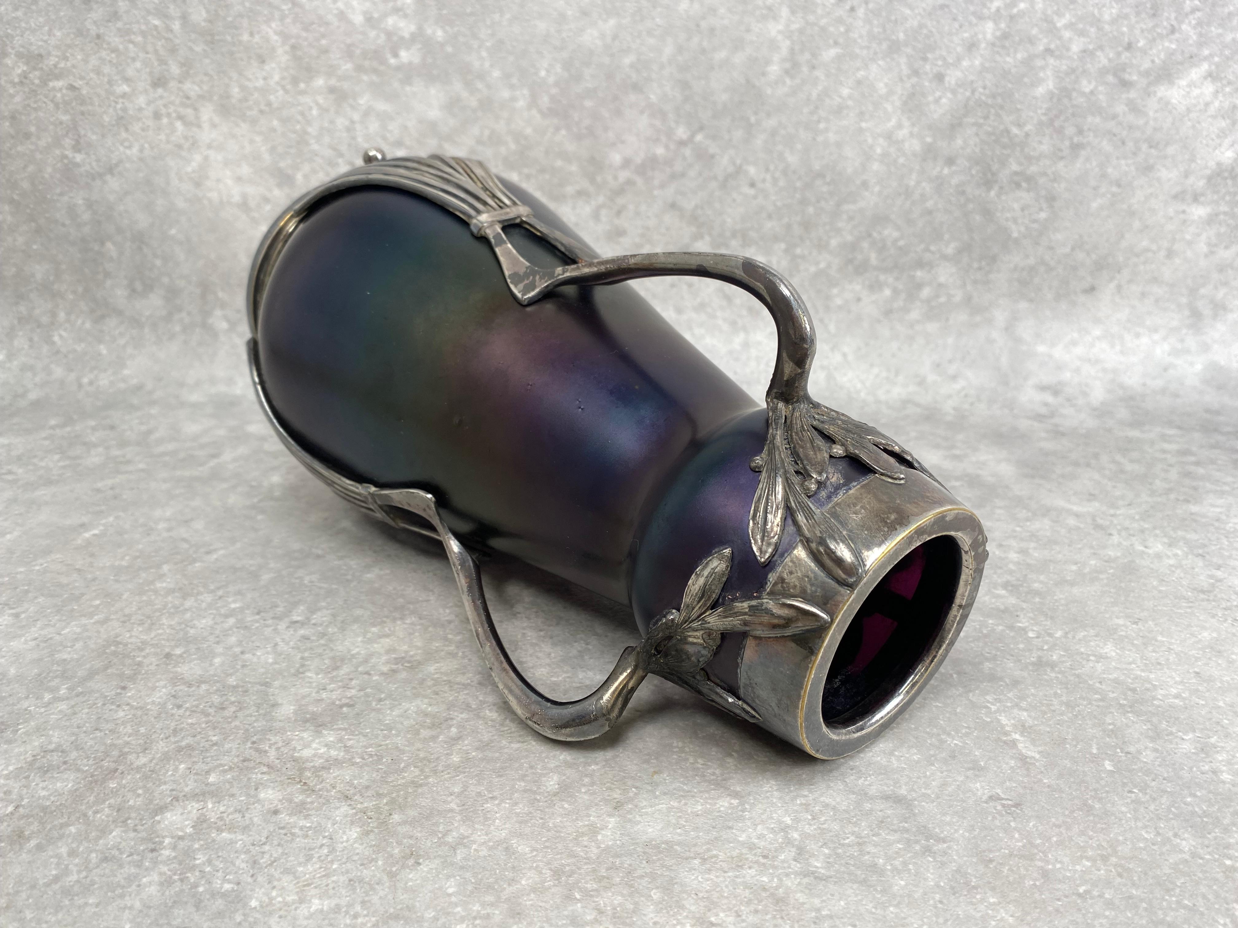 Placcato argento Vaso in vetro artistico Jugendstil di Wilhelm Kralik Sohn in vendita