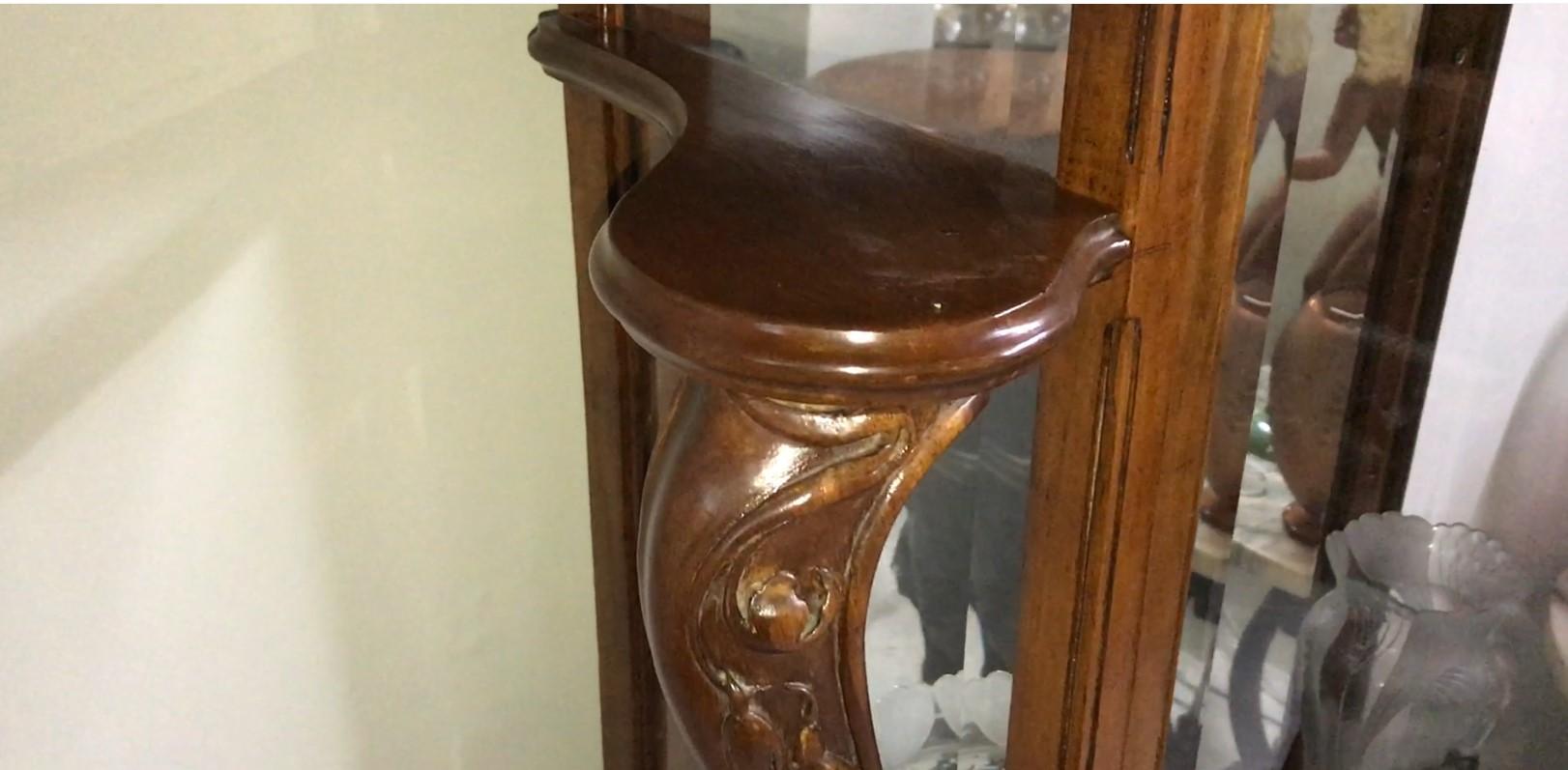 Jugendstil, Art Nouveau, Vitrine Frances, 1900 In Good Condition For Sale In Ciudad Autónoma Buenos Aires, C