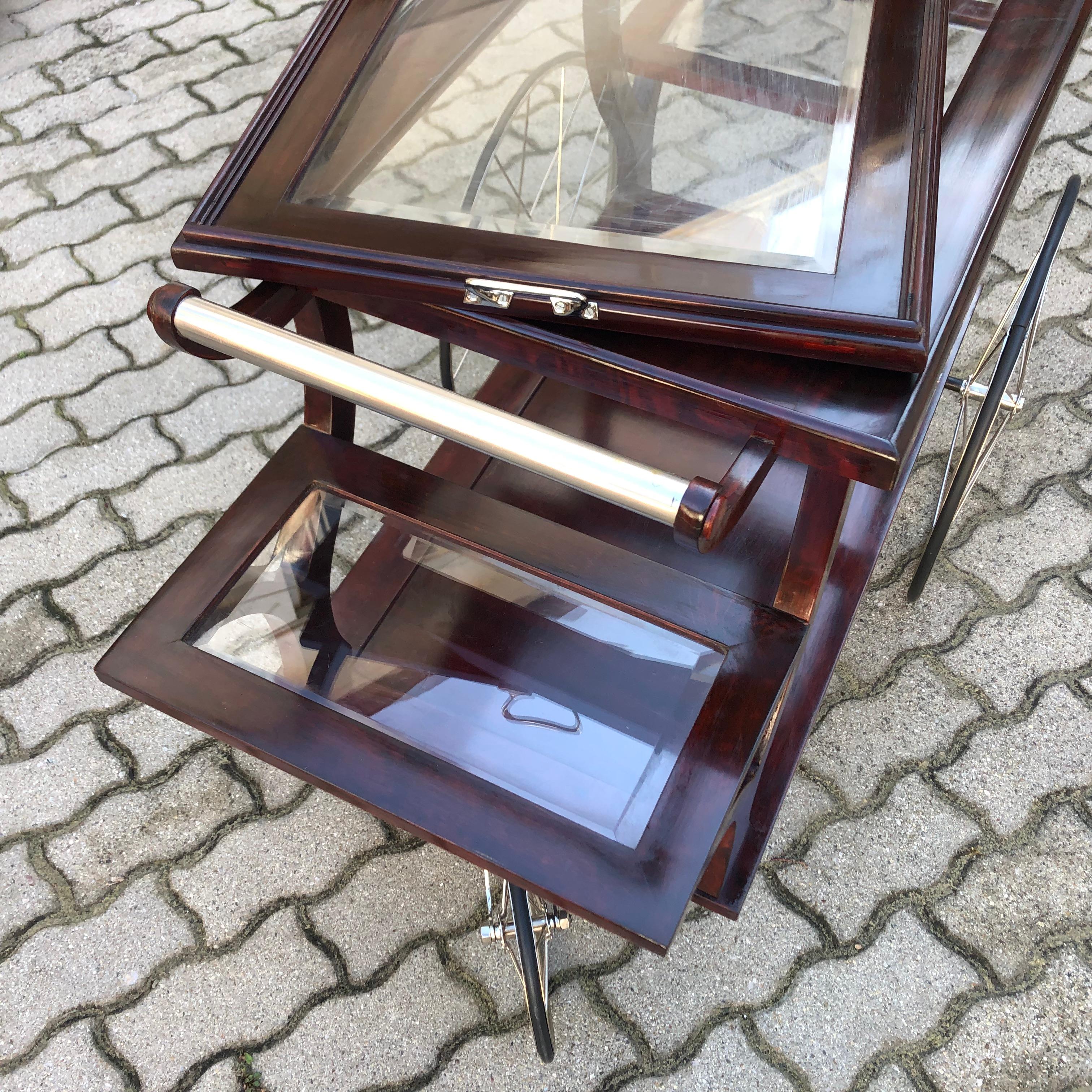 Chariot de bar Jugendstil Hêtre Nickel Verre Style Adolf Loos, vers 1902, Vienne en vente 5