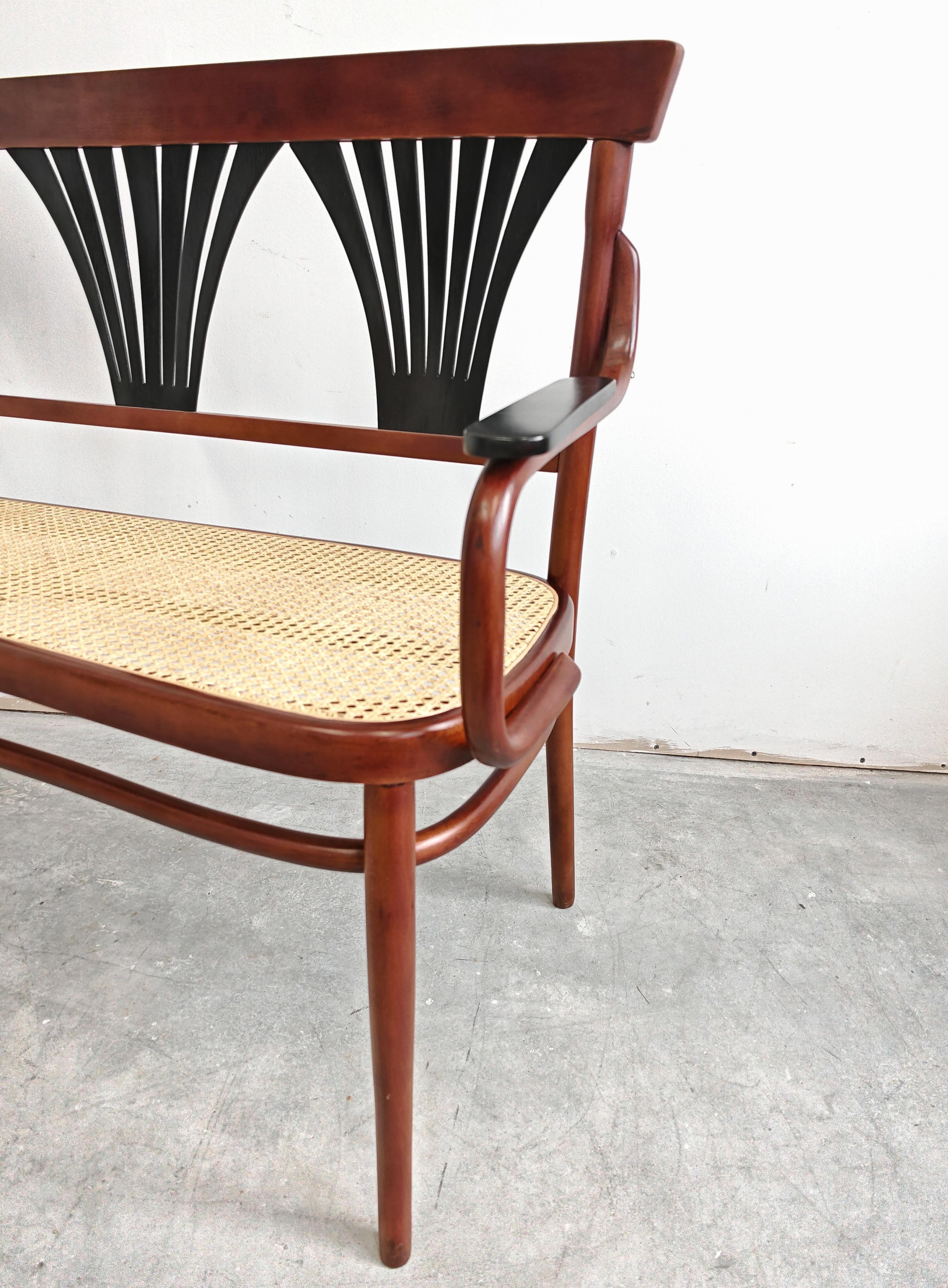 Banc ou banquette Jugendstil en bois courbé, avec siège en rotin, Autriche, années 1910 en vente 5
