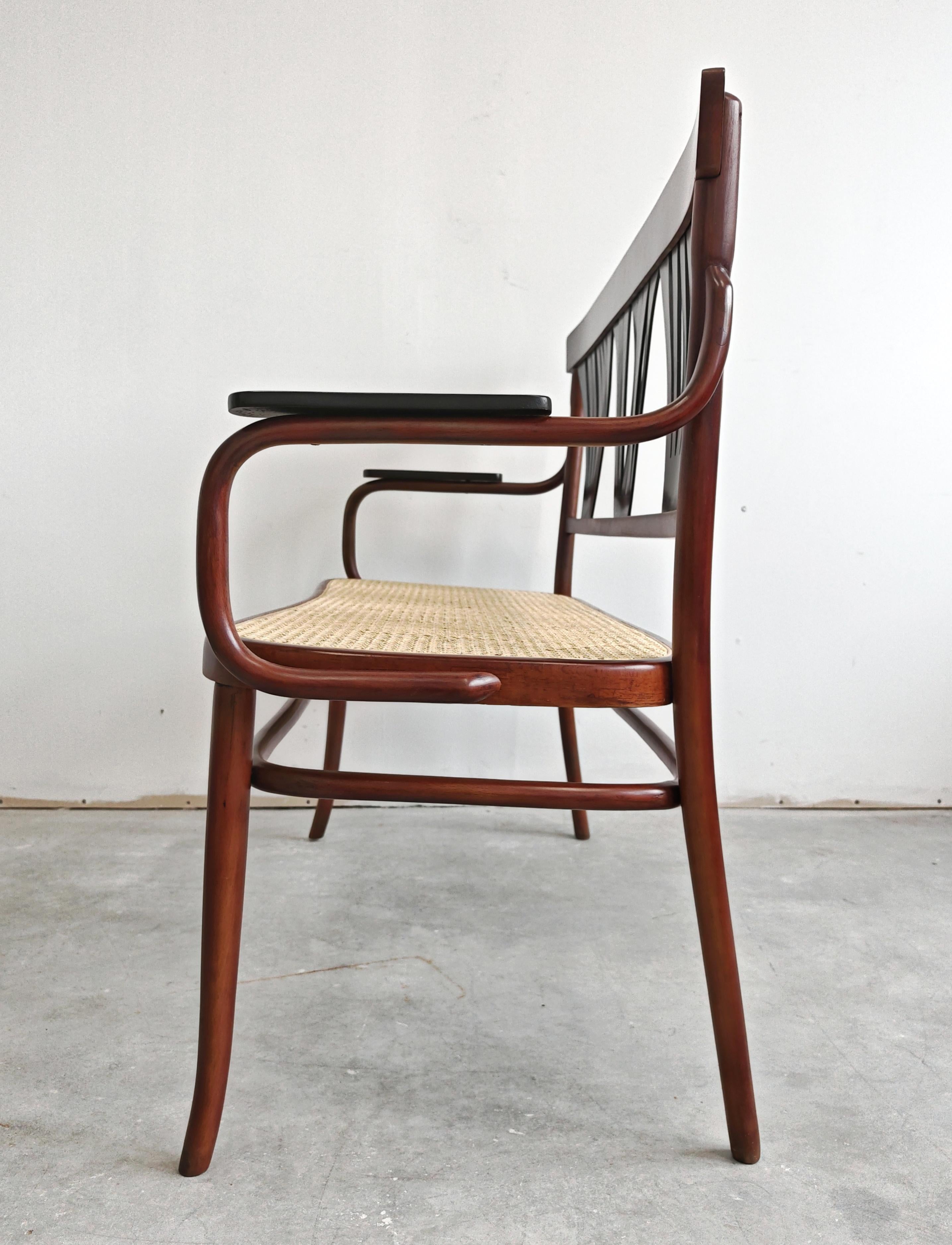 Banc ou banquette Jugendstil en bois courbé, avec siège en rotin, Autriche, années 1910 Bon état - En vente à Beograd, RS
