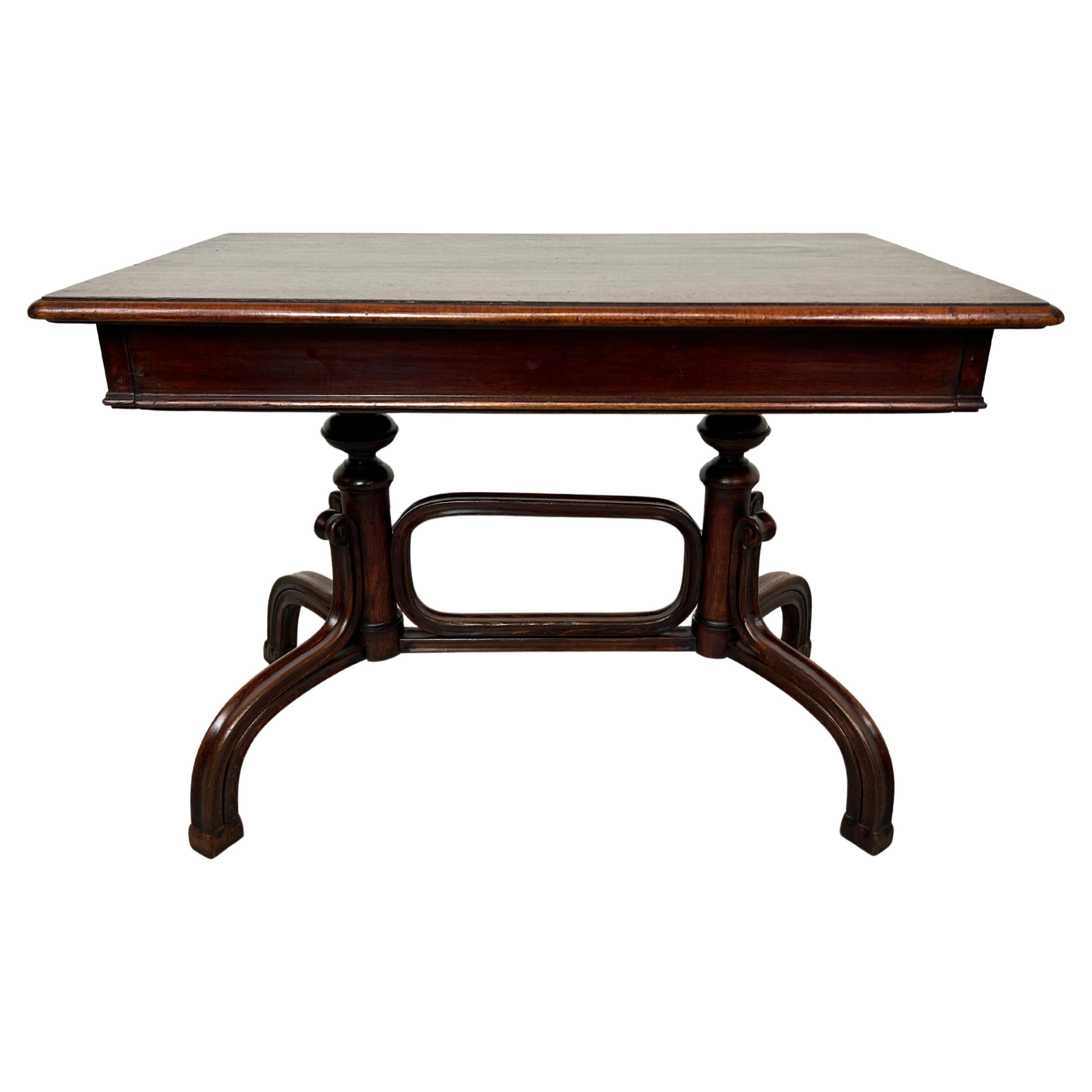 Mesa escritorio Jugendstil de madera curvada de Thonet