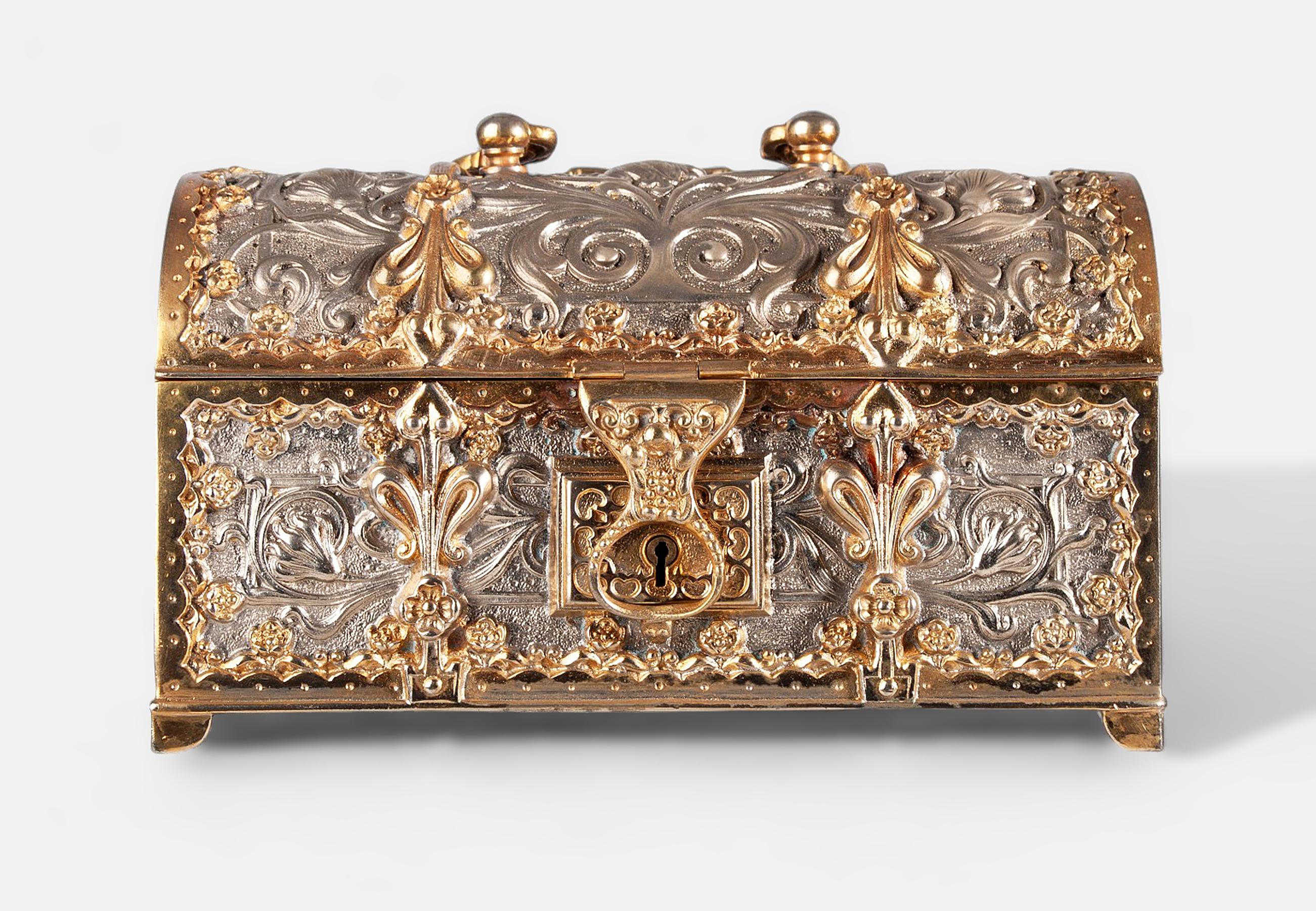 Cast Jugendstil Brass Jewelry Casket with Velvet Lining by Erhard & Söhne, Germany For Sale