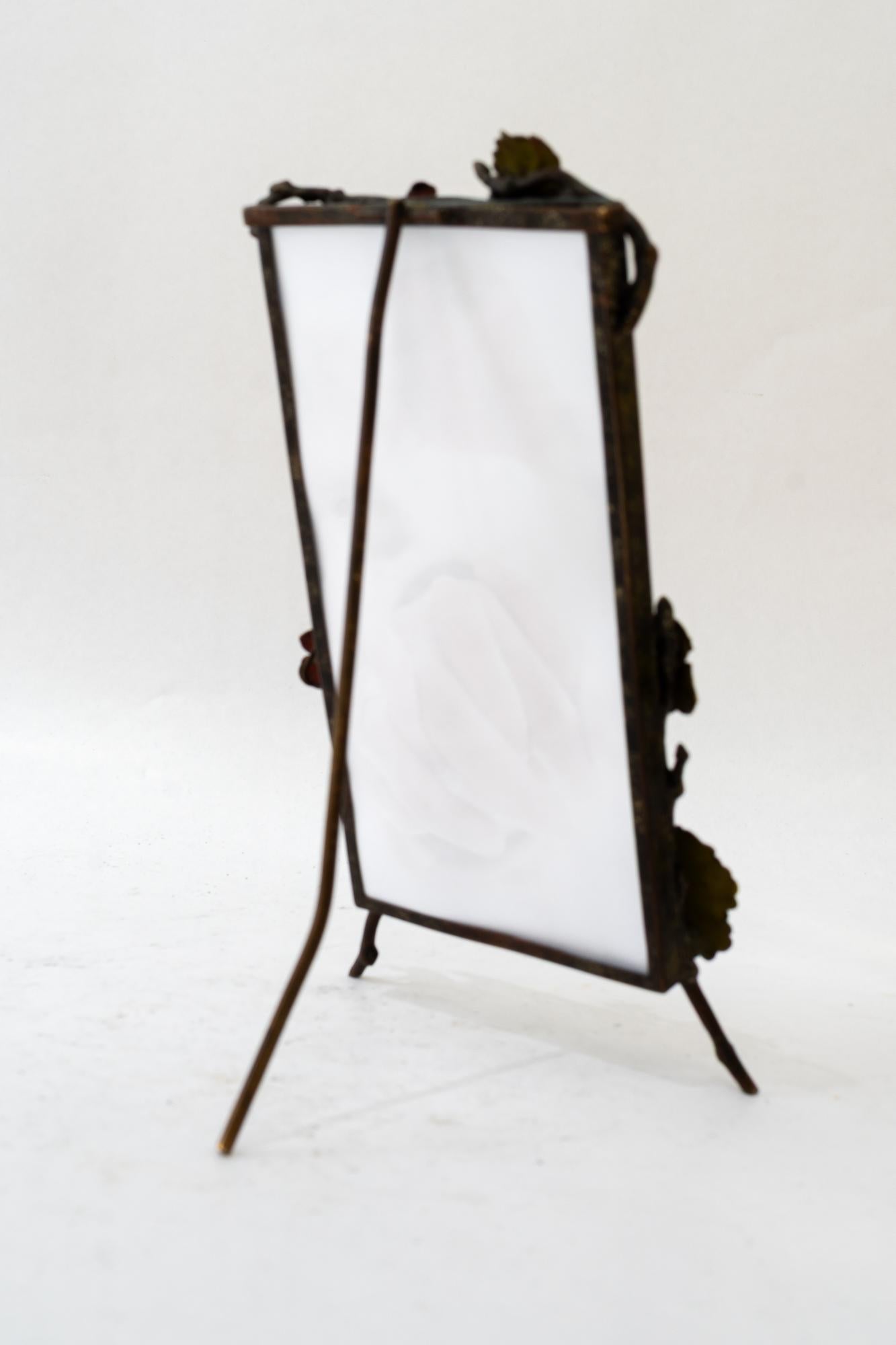 Jugendstil brass picture frame with glass around 1908 For Sale 4