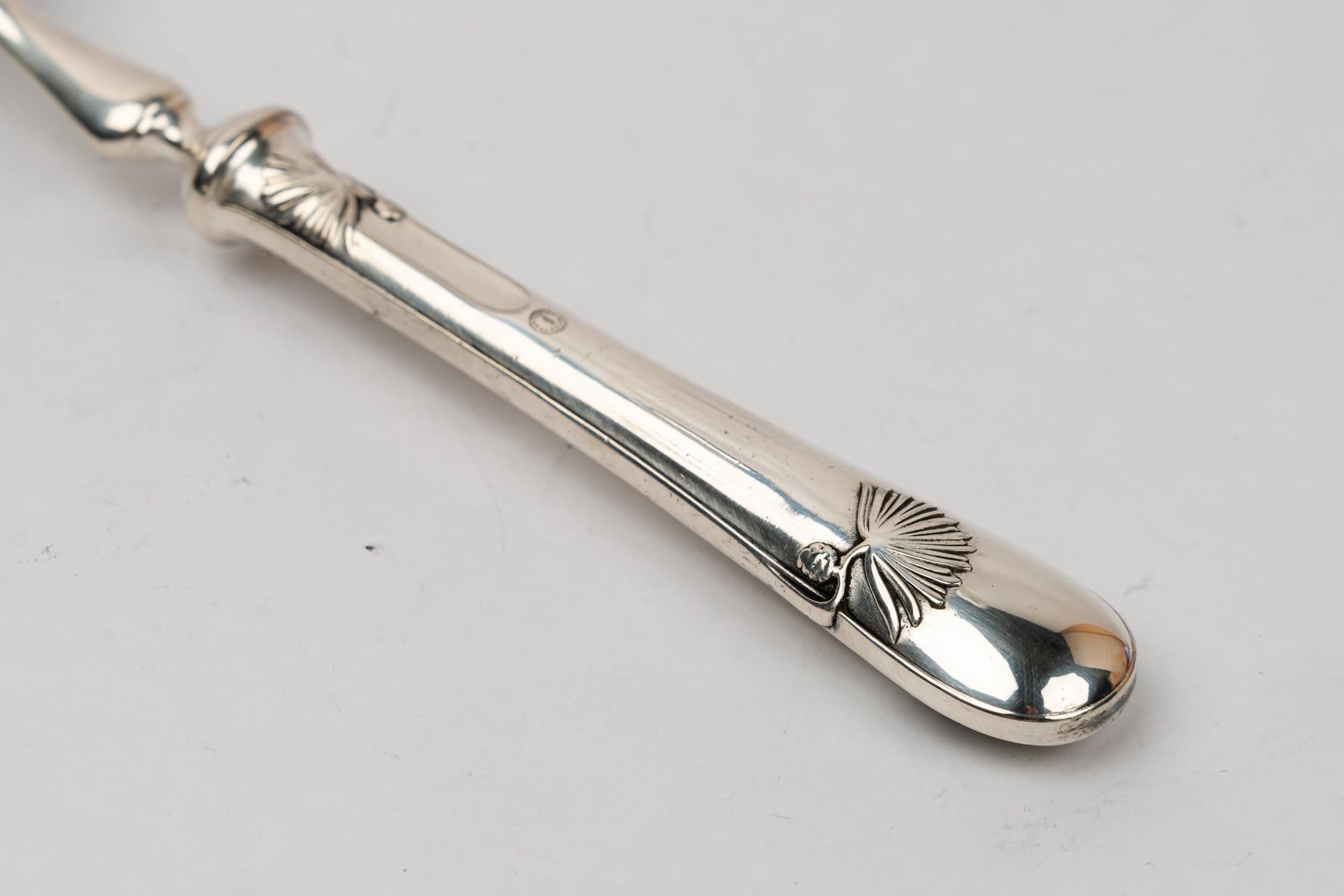 Laiton Pelle à gâteau Jugendstil en laiton (argenté) autriche 1908 en vente
