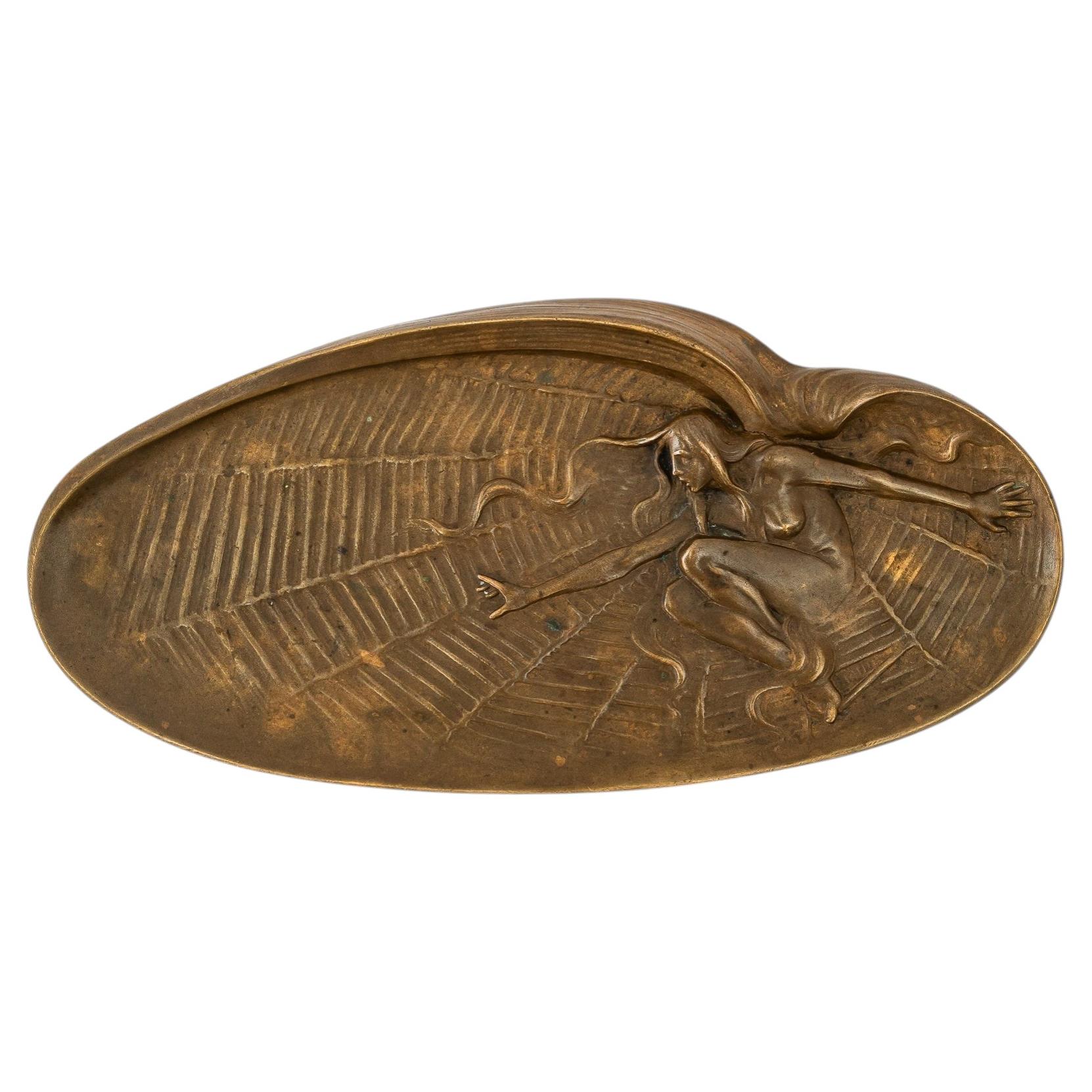 Rilievo in bronzo Jugendstil del 1907 circa in vendita
