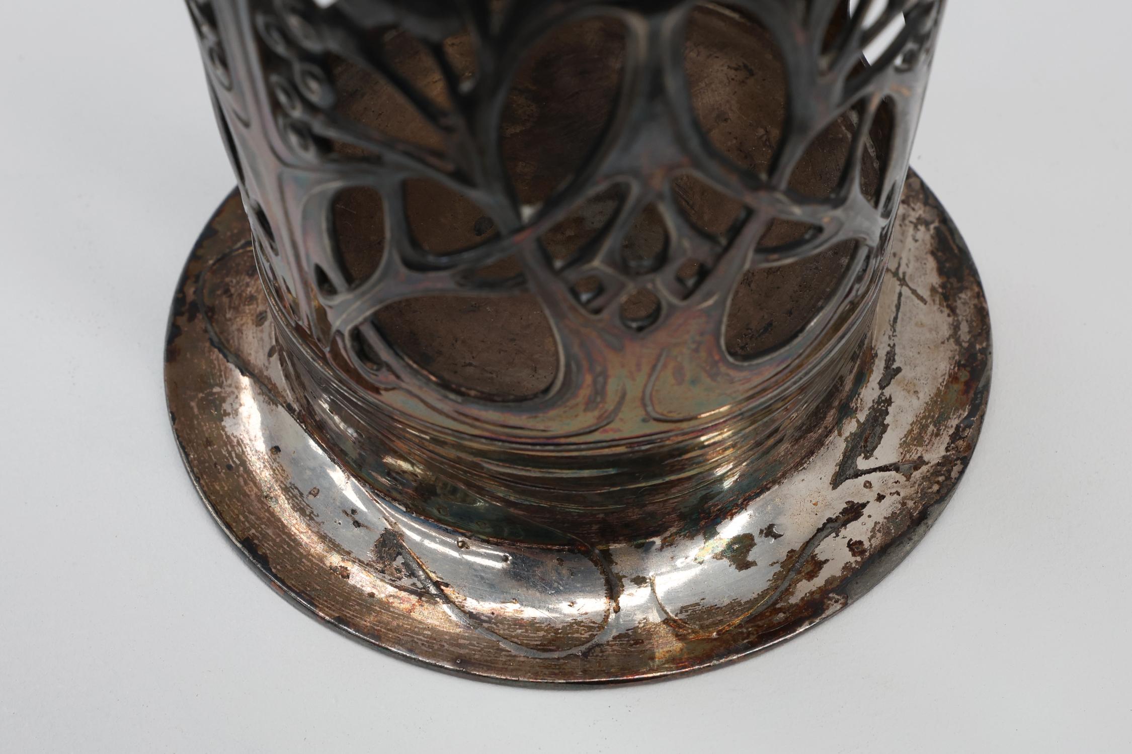 Portabotellas de estaño fundido Jugendstil marcado Urania 1075, ca. 1910 en venta 3