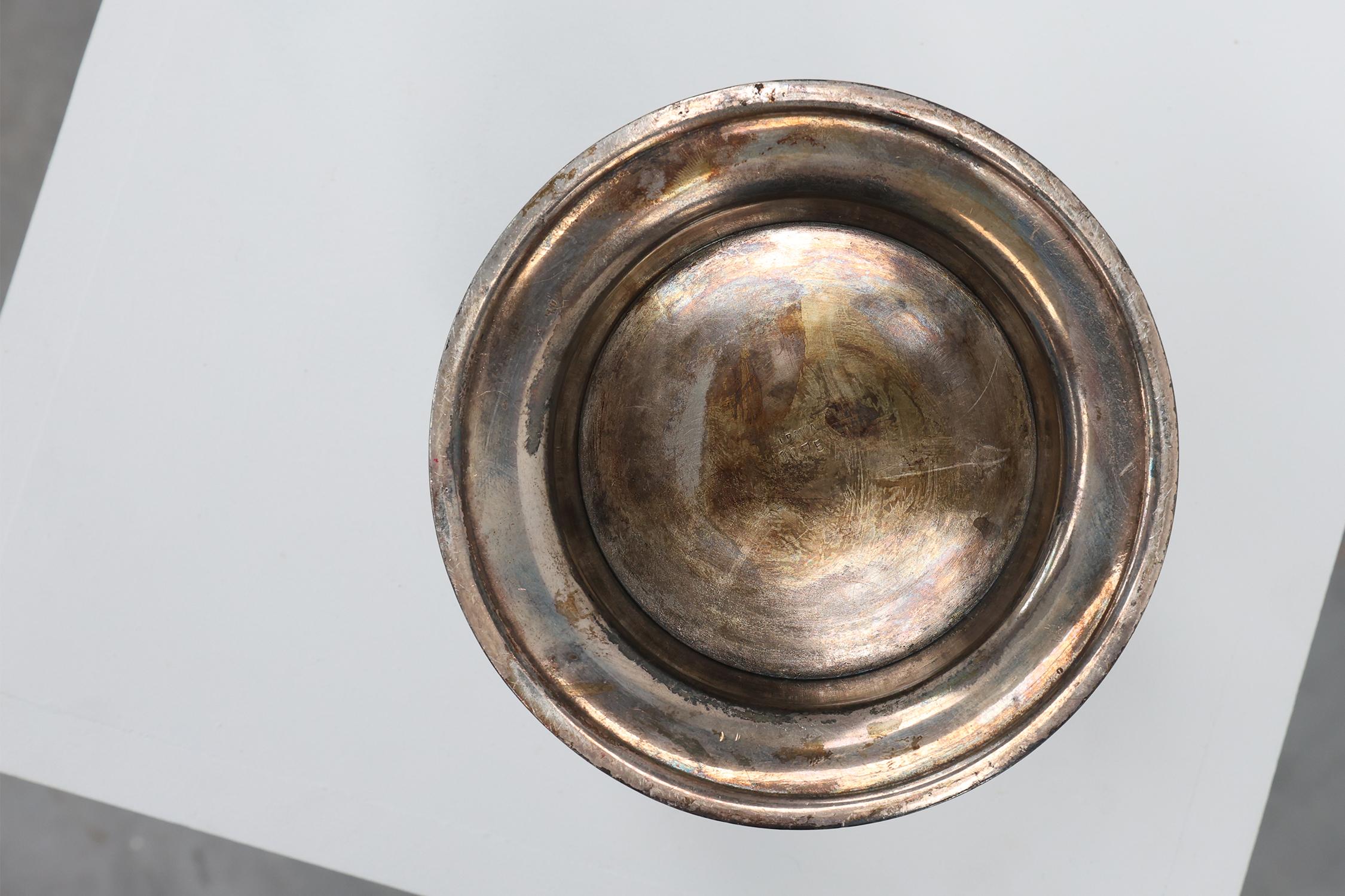 Portabotellas de estaño fundido Jugendstil marcado Urania 1075, ca. 1910 en venta 6