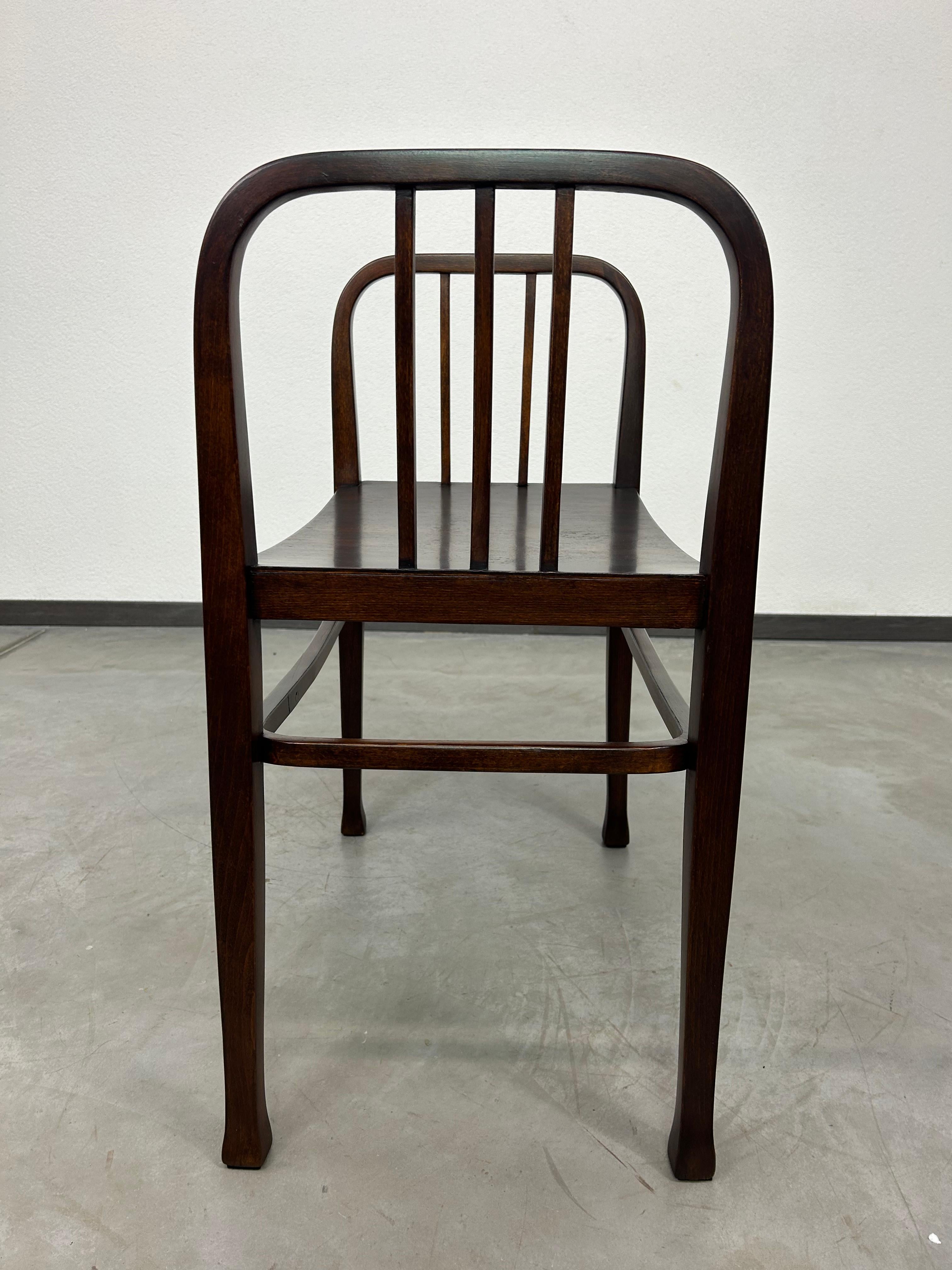 Cacheuse Jugendstil n° 6611 attribuée à Otto Wagner pour Thonet en vente 1
