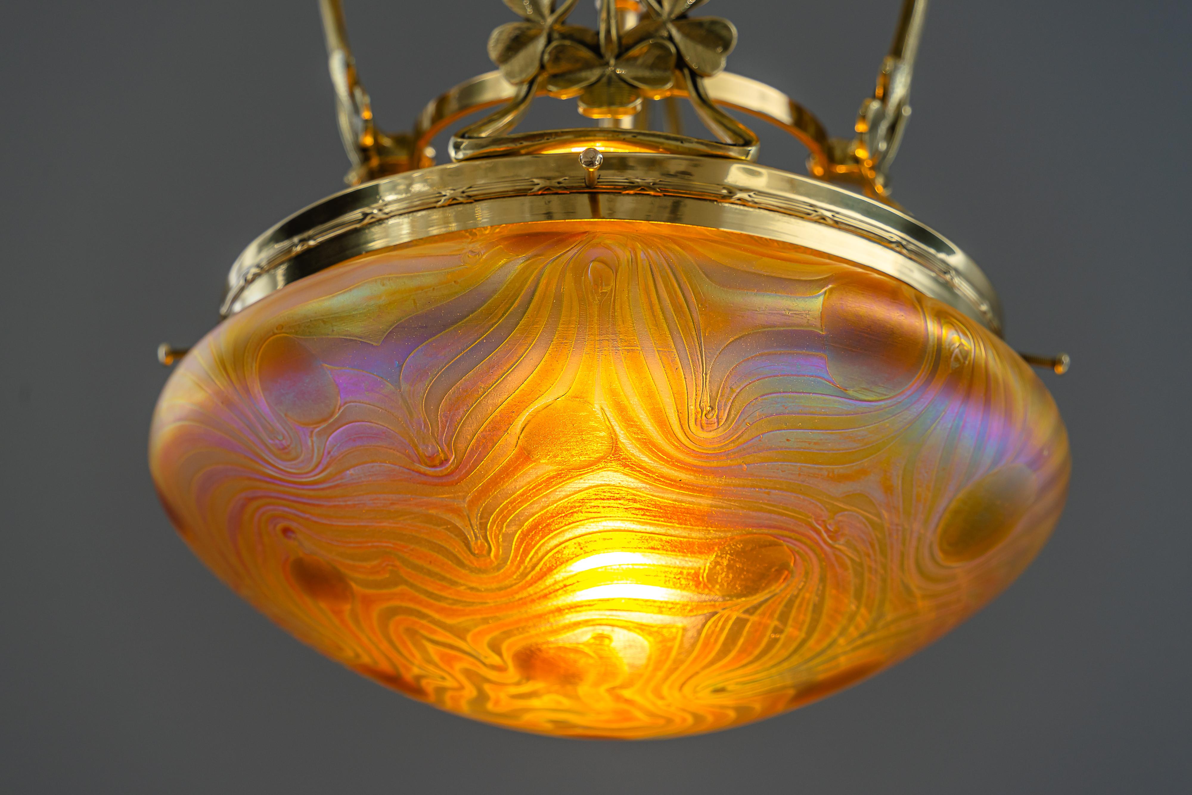 jugendstil deckenlampe mit loetz glass schirm wien um 1908 im Zustand „Gut“ in Wien, AT