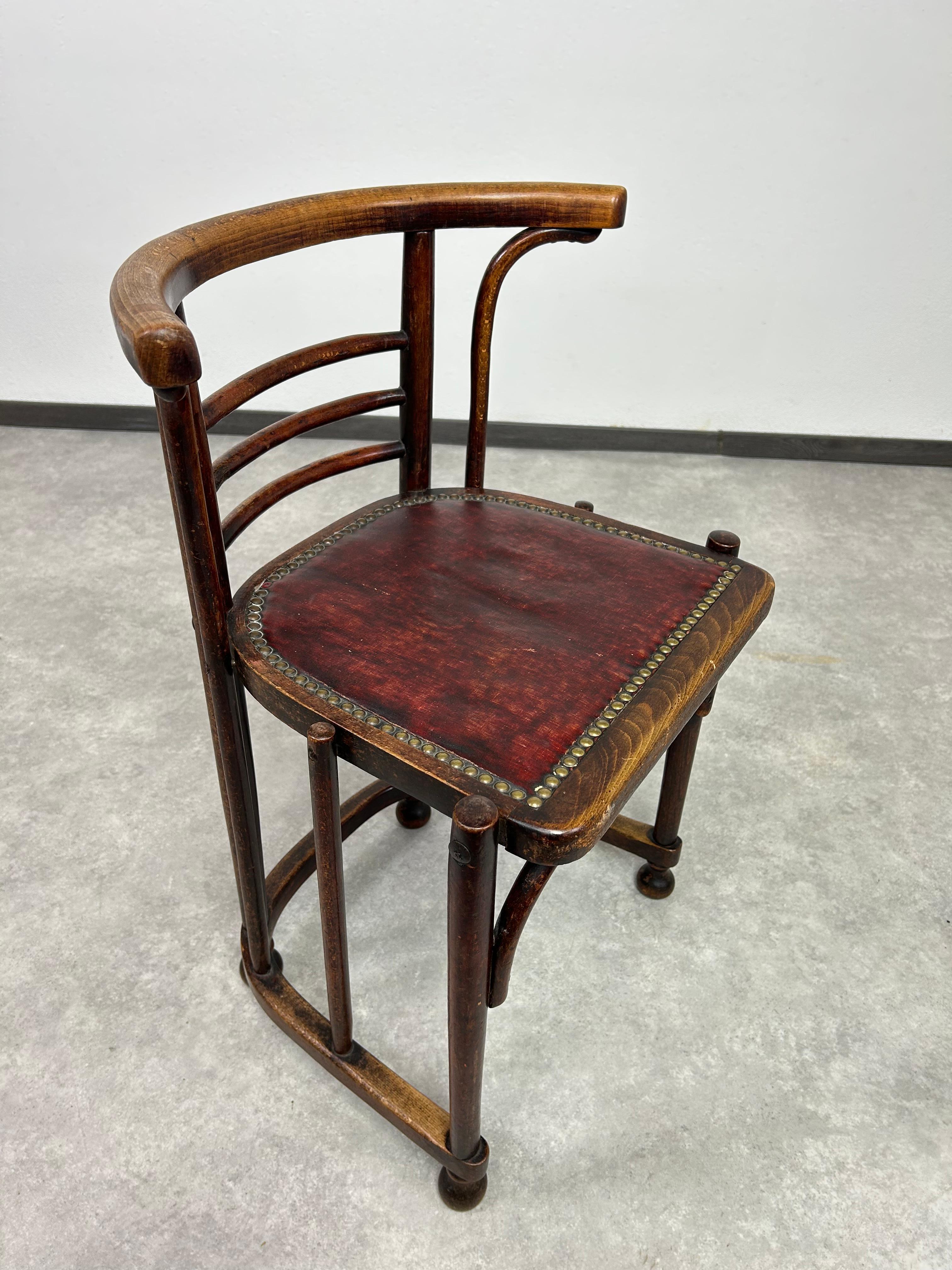 Sécession viennoise Chaises Jugendstil dans le style de Josef Hoffmann en vente