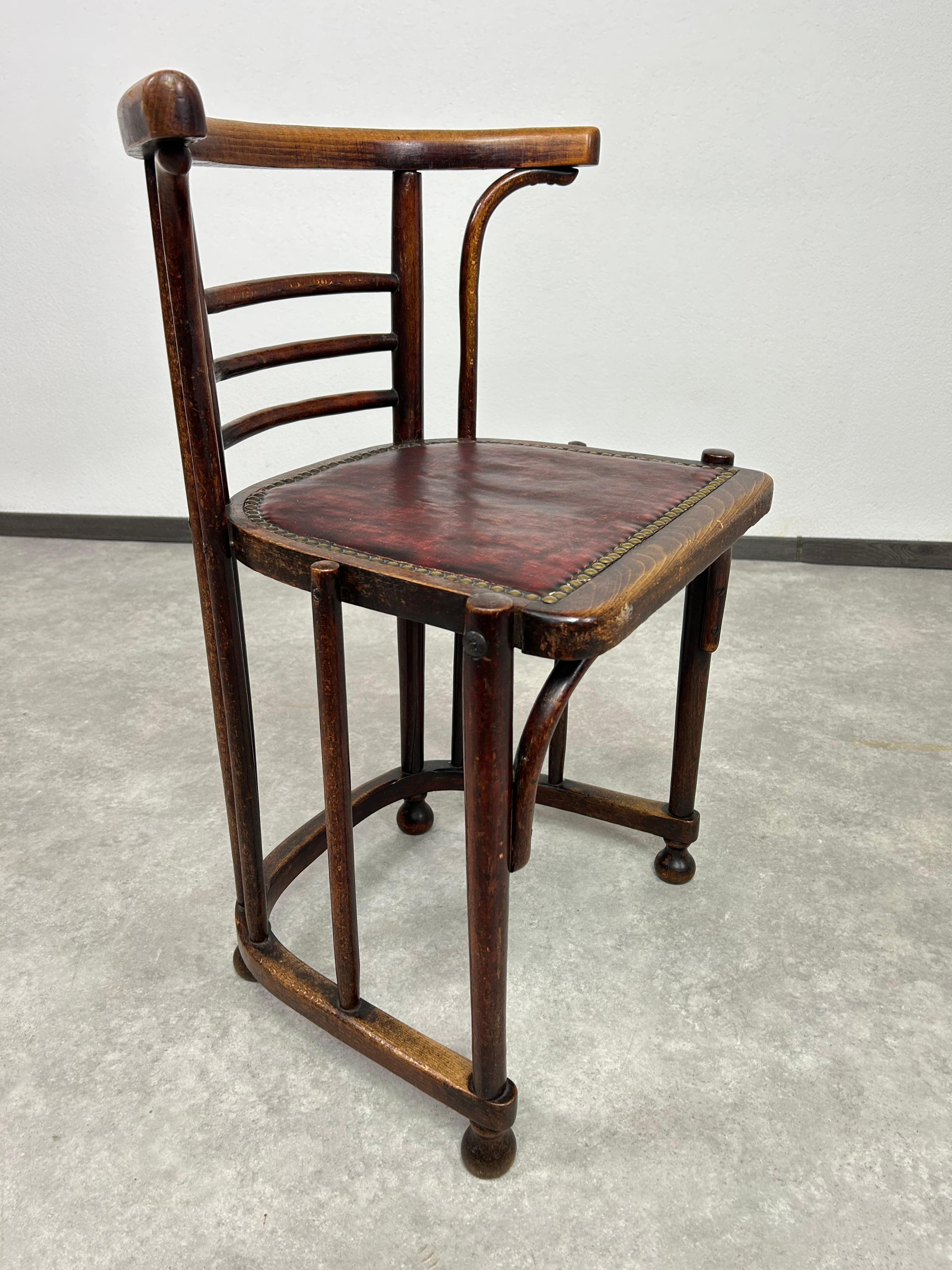 Cuir Chaises Jugendstil dans le style de Josef Hoffmann en vente