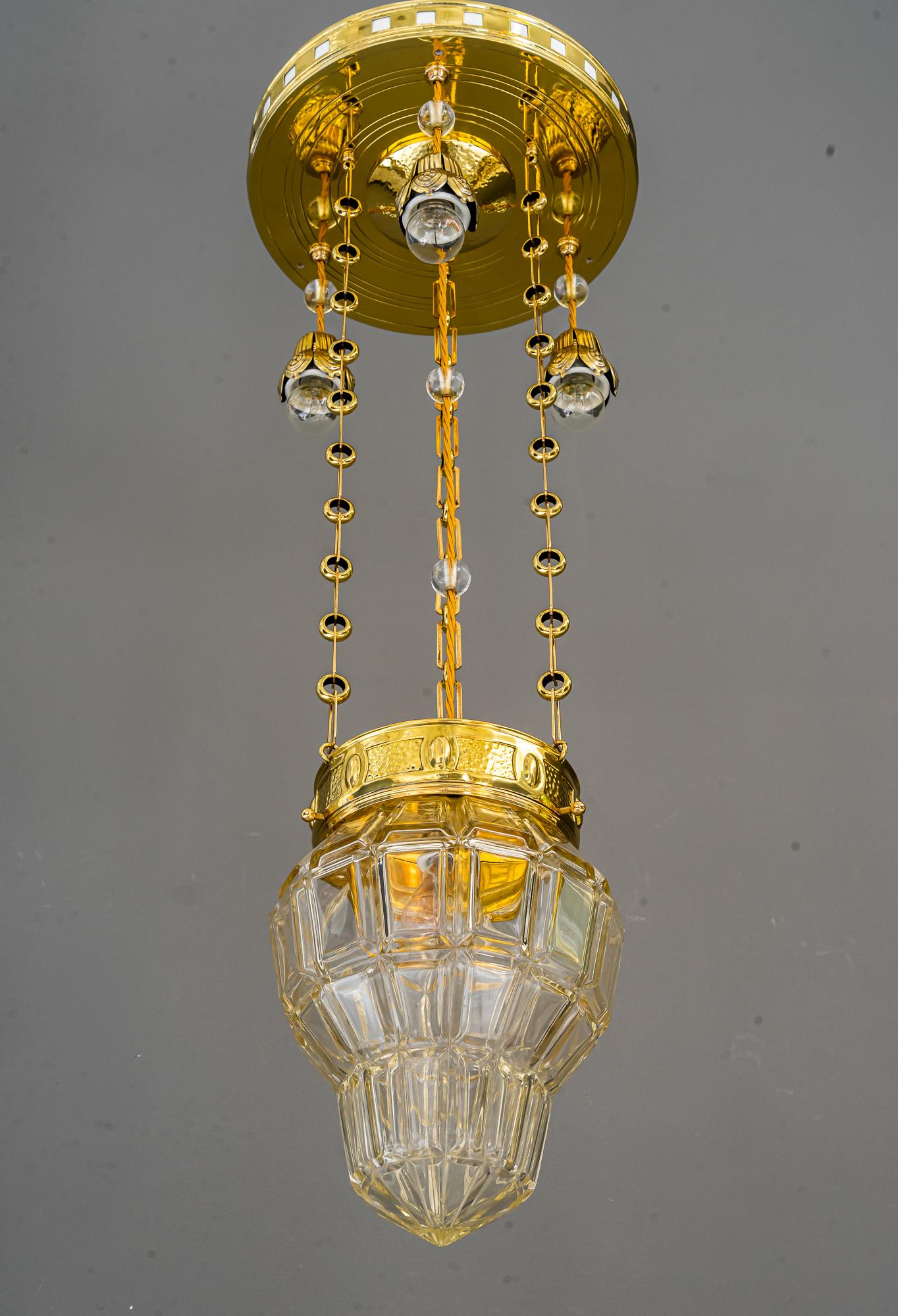 Jugendstil-Kronleuchter mit geschliffenem Glasschirm, Wien, 1910er Jahre im Angebot 6