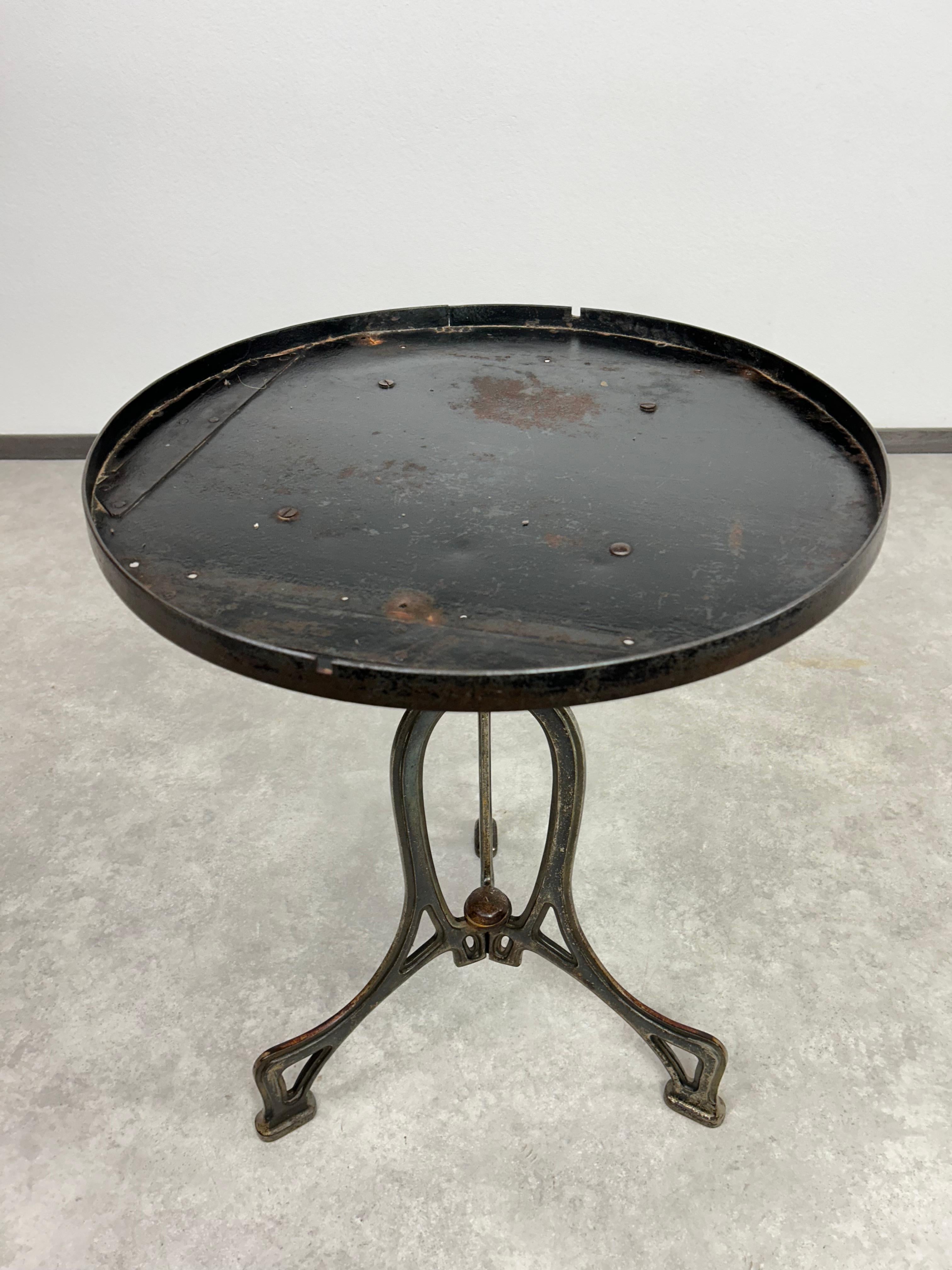 Table basse Jugendstil en vente 2