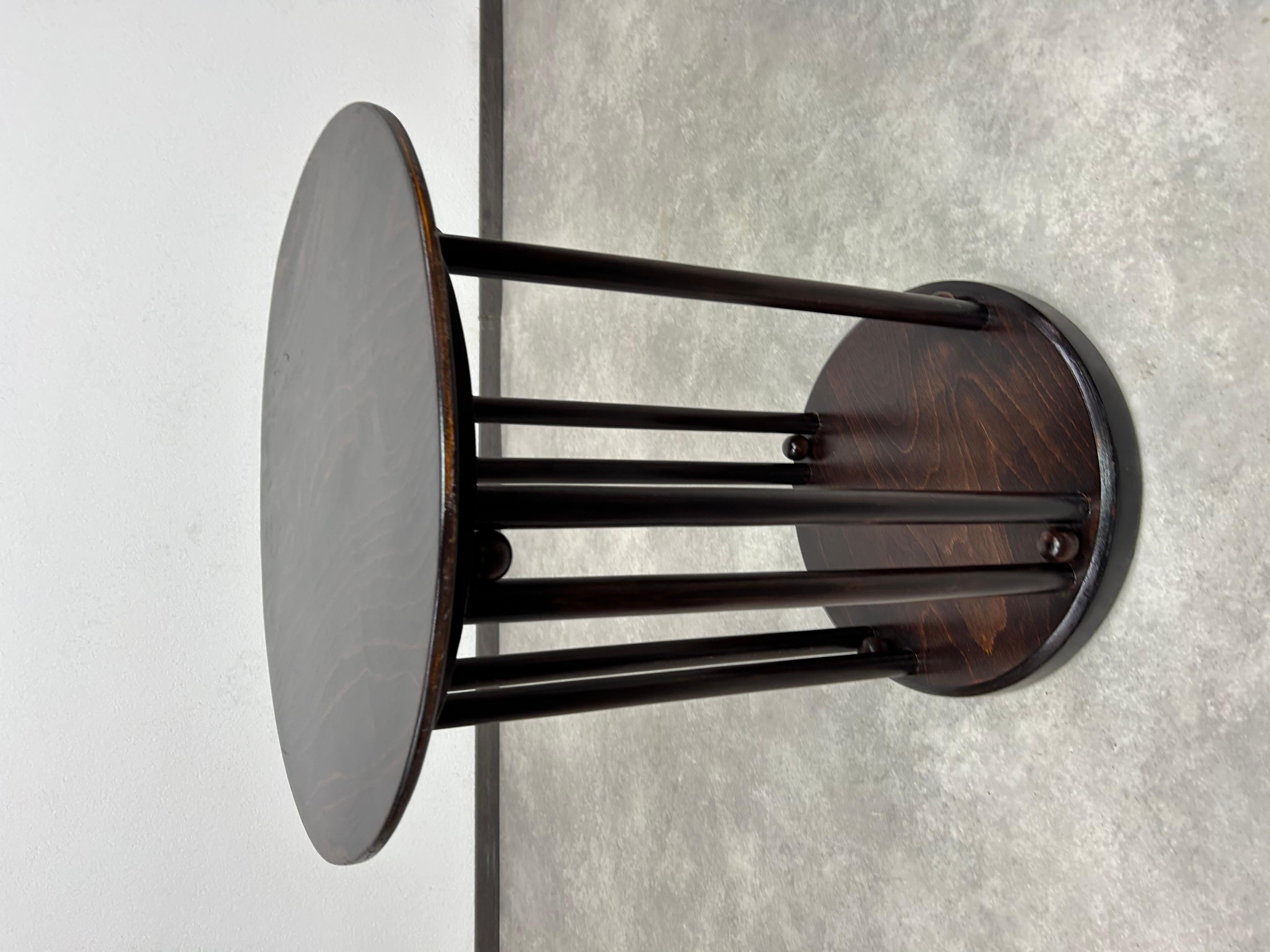 Sécession viennoise Table basse Jugendstil n° 406 de Josef Hoffmann pour Cabaret Fledermaus en vente