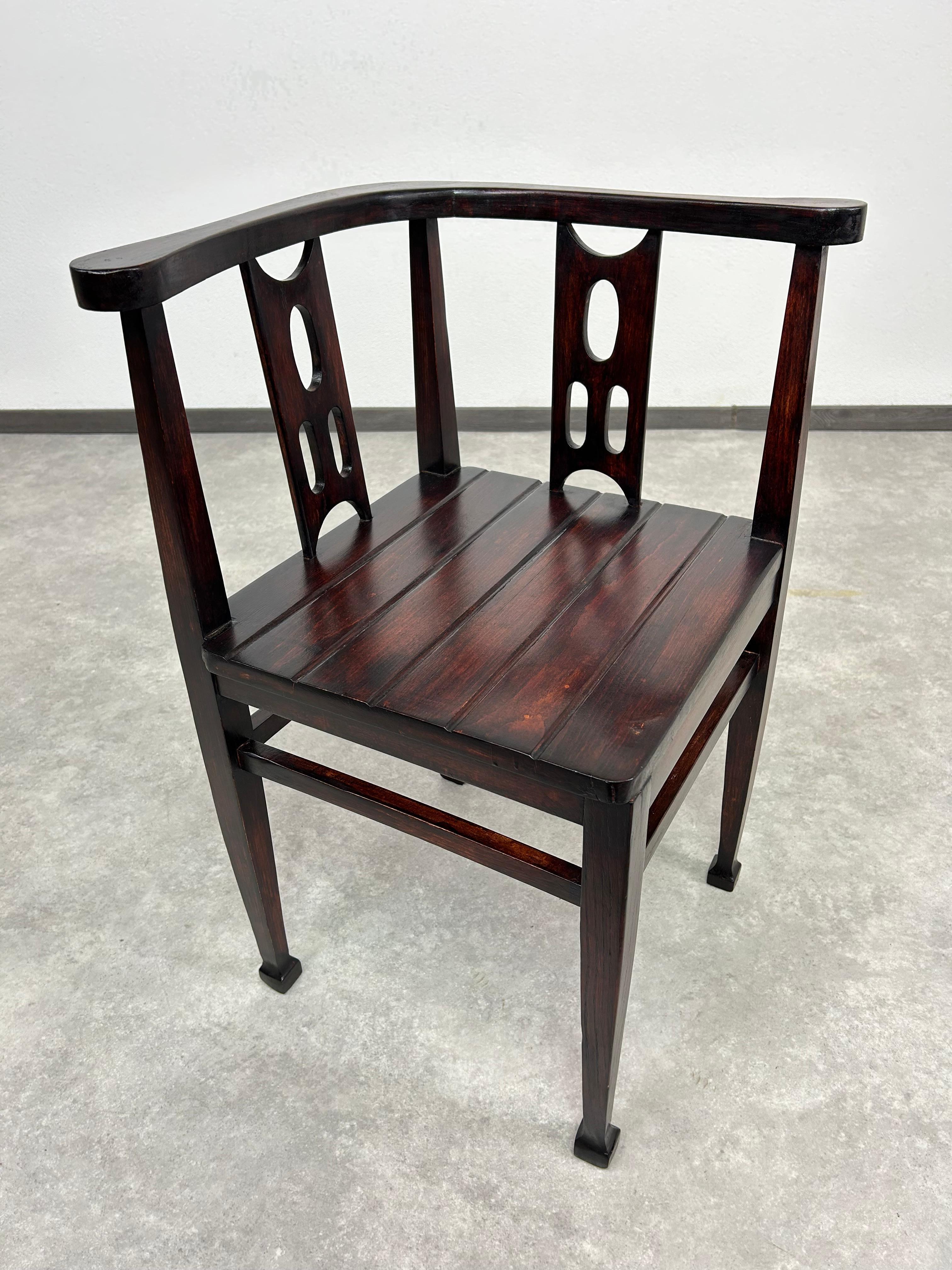 Wood Jugendstil corner chair attr. to Josef Hoffmann For Sale