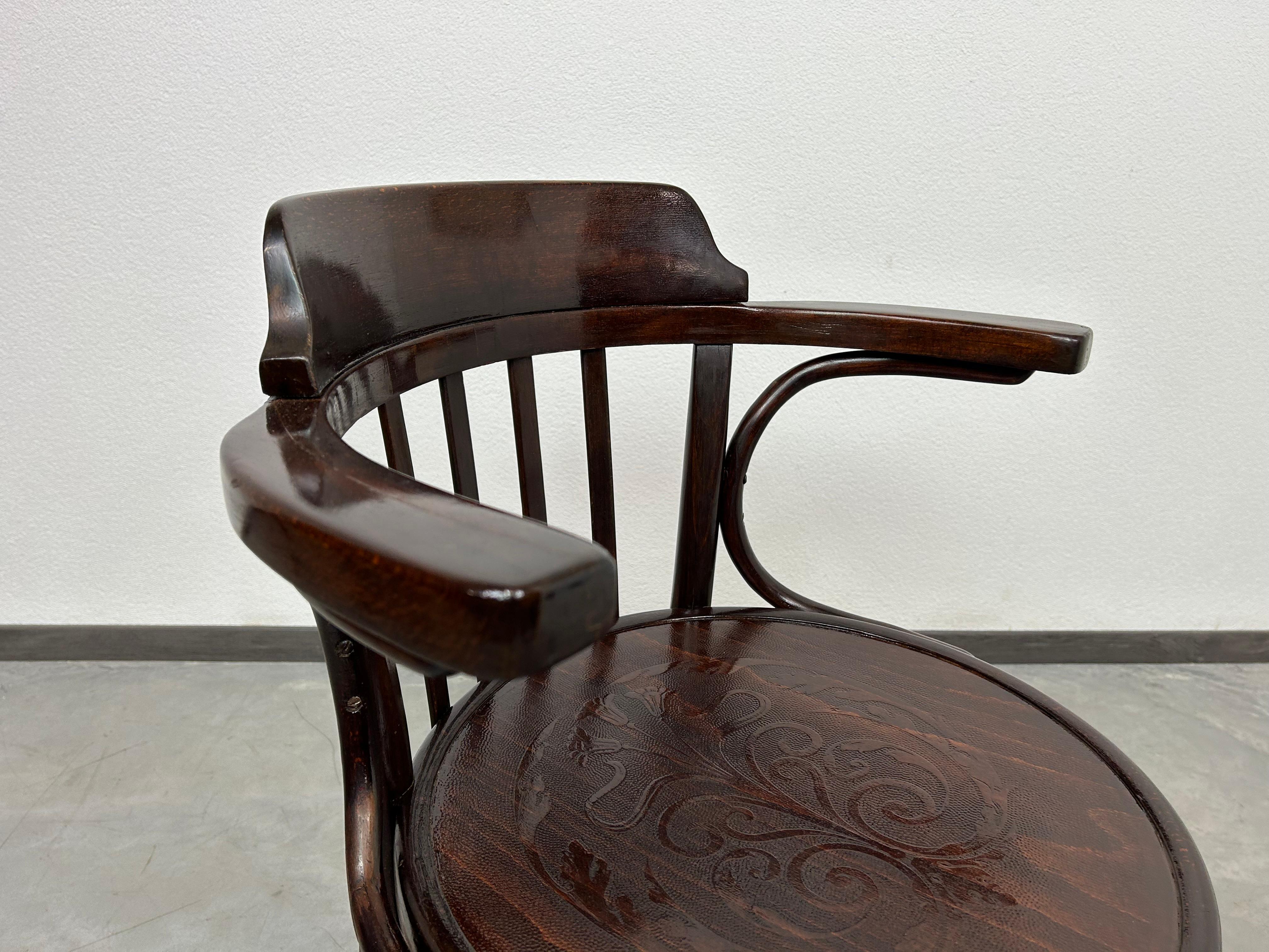 Beech Jugendstil desk chair by Thonet