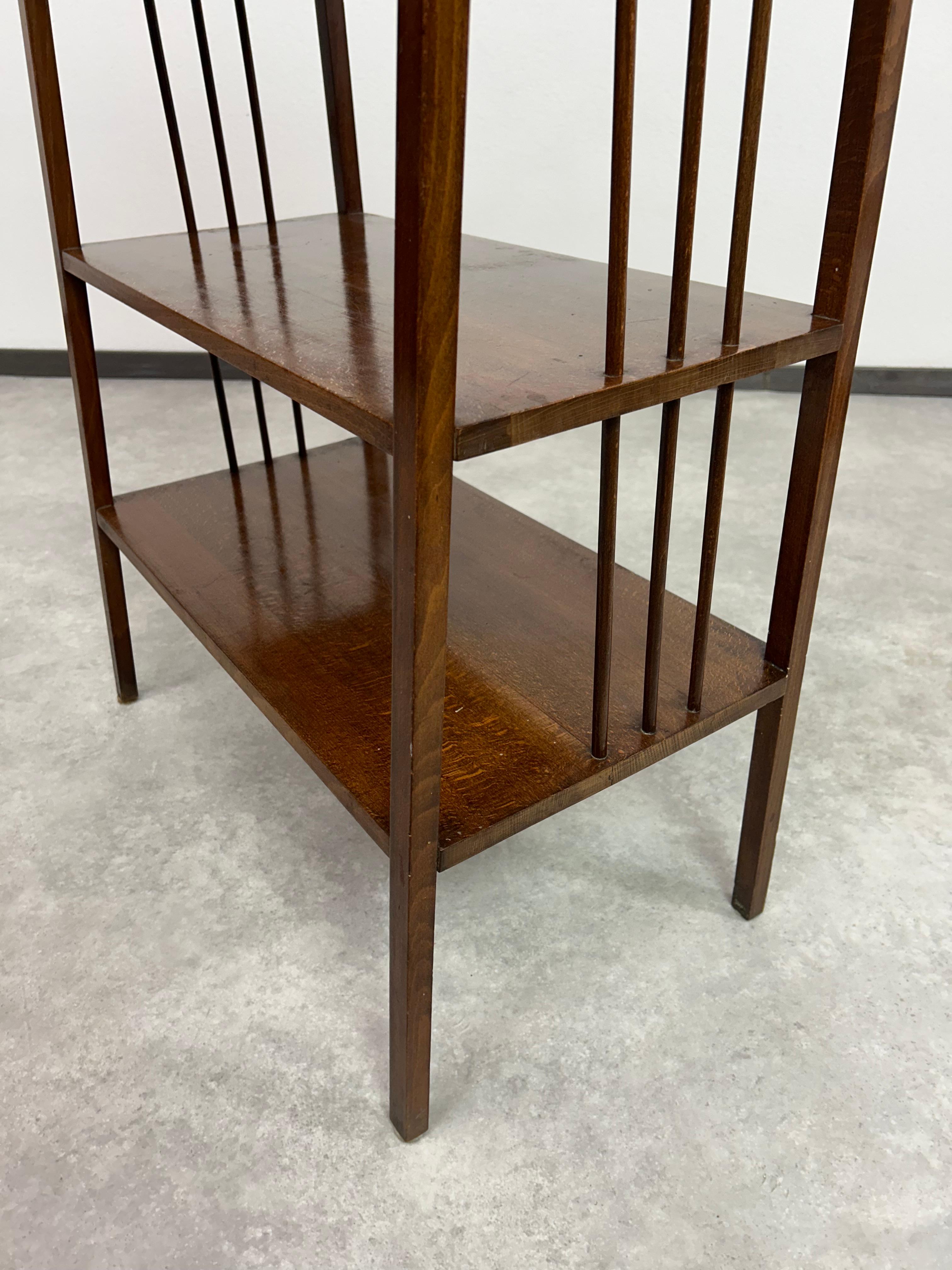 Etagere Jugendstil di Thonet Debrecen in vendita 1