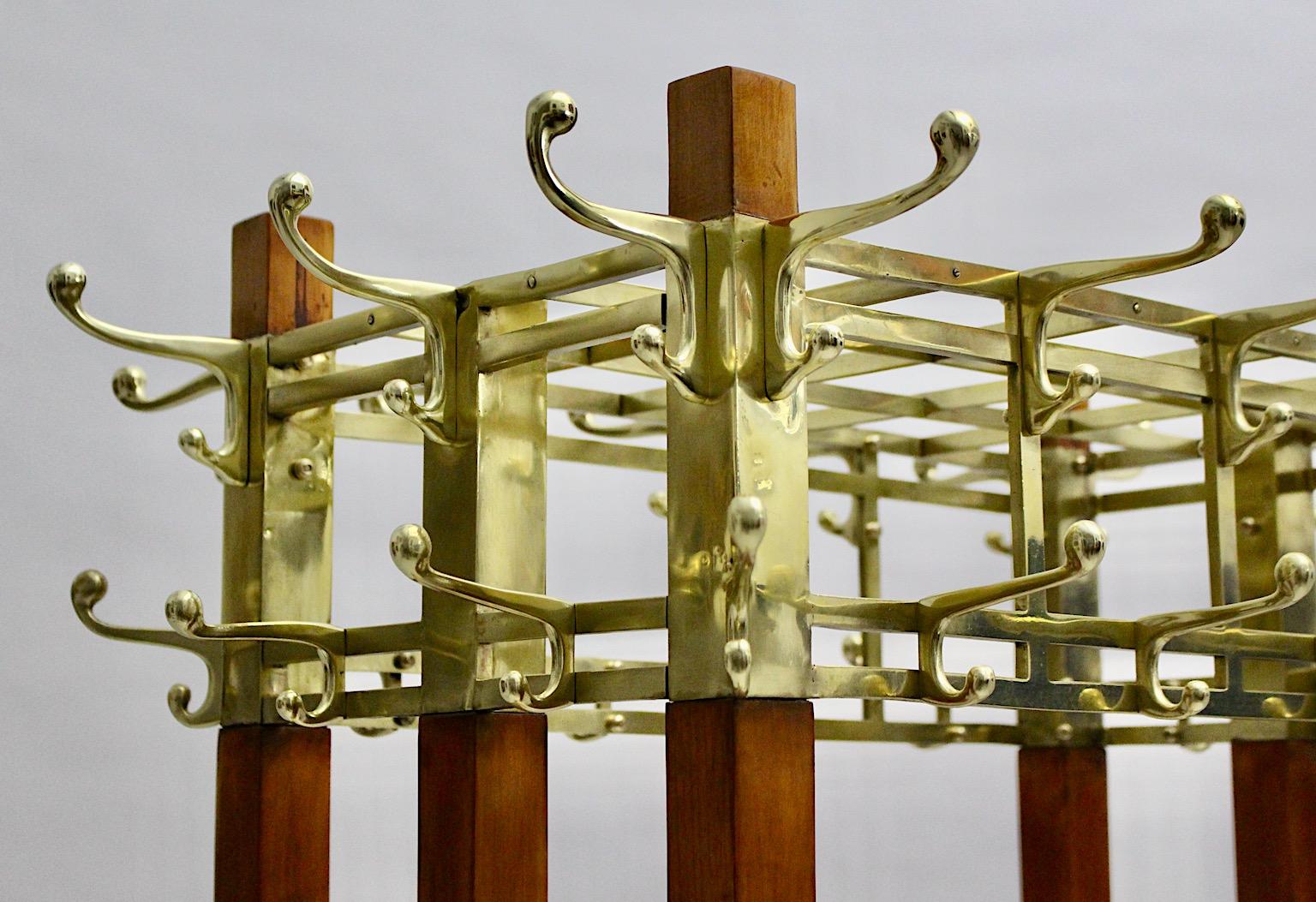 Jugendstil Freestanding Maple Wood Brass Coat Rack Coat Stand circa 1910 Austria For Sale 10