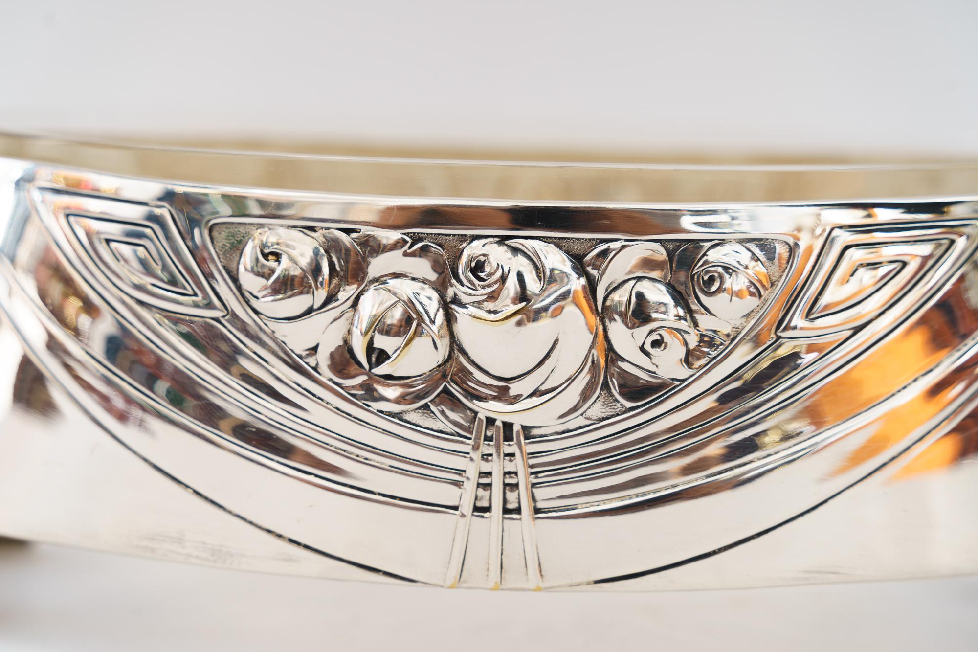 jugendstil fruit bowl brass silvered with original glass around 1908 For Sale 3
