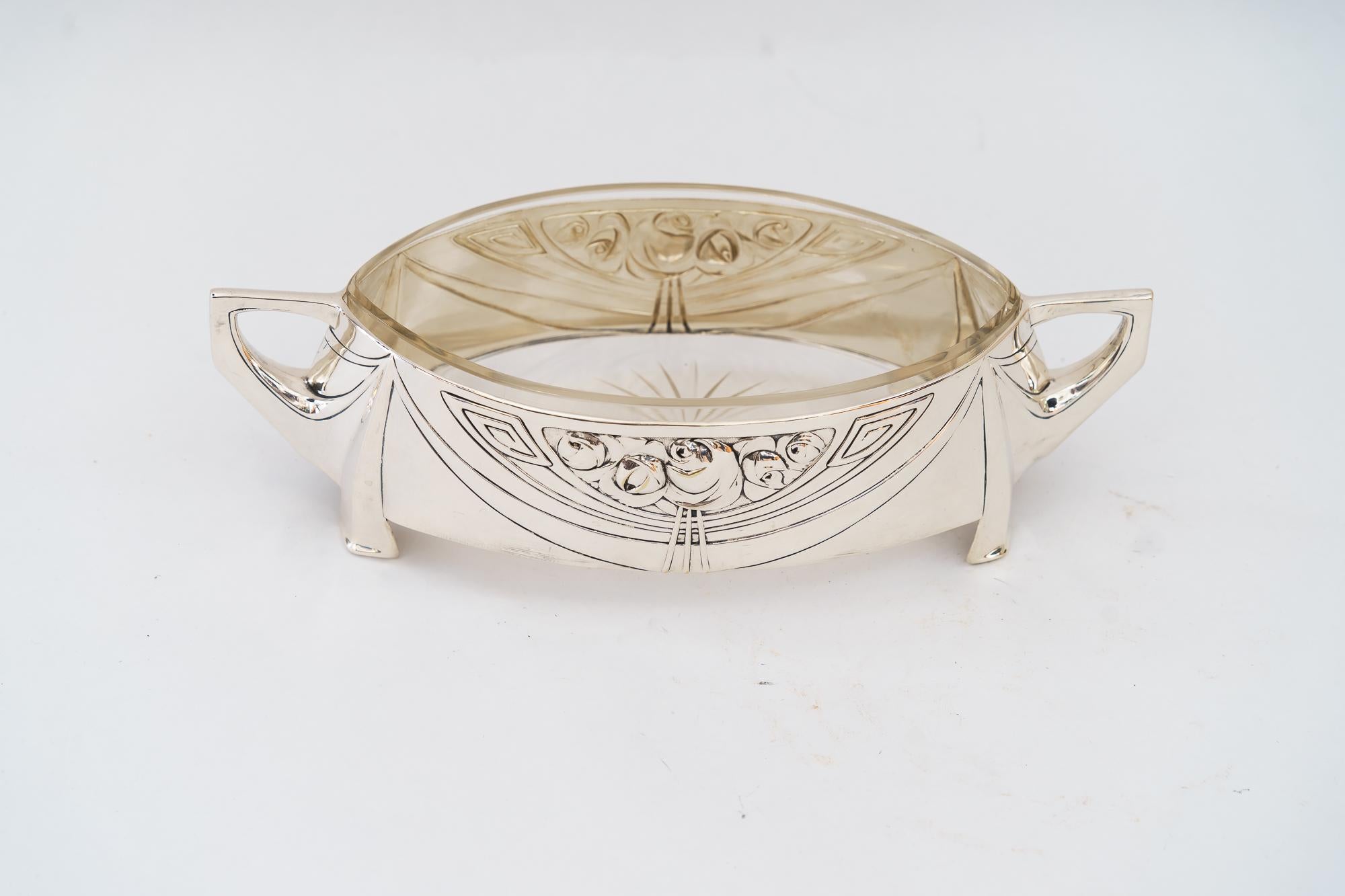 Austrian jugendstil fruit bowl brass silvered with original glass around 1908 For Sale
