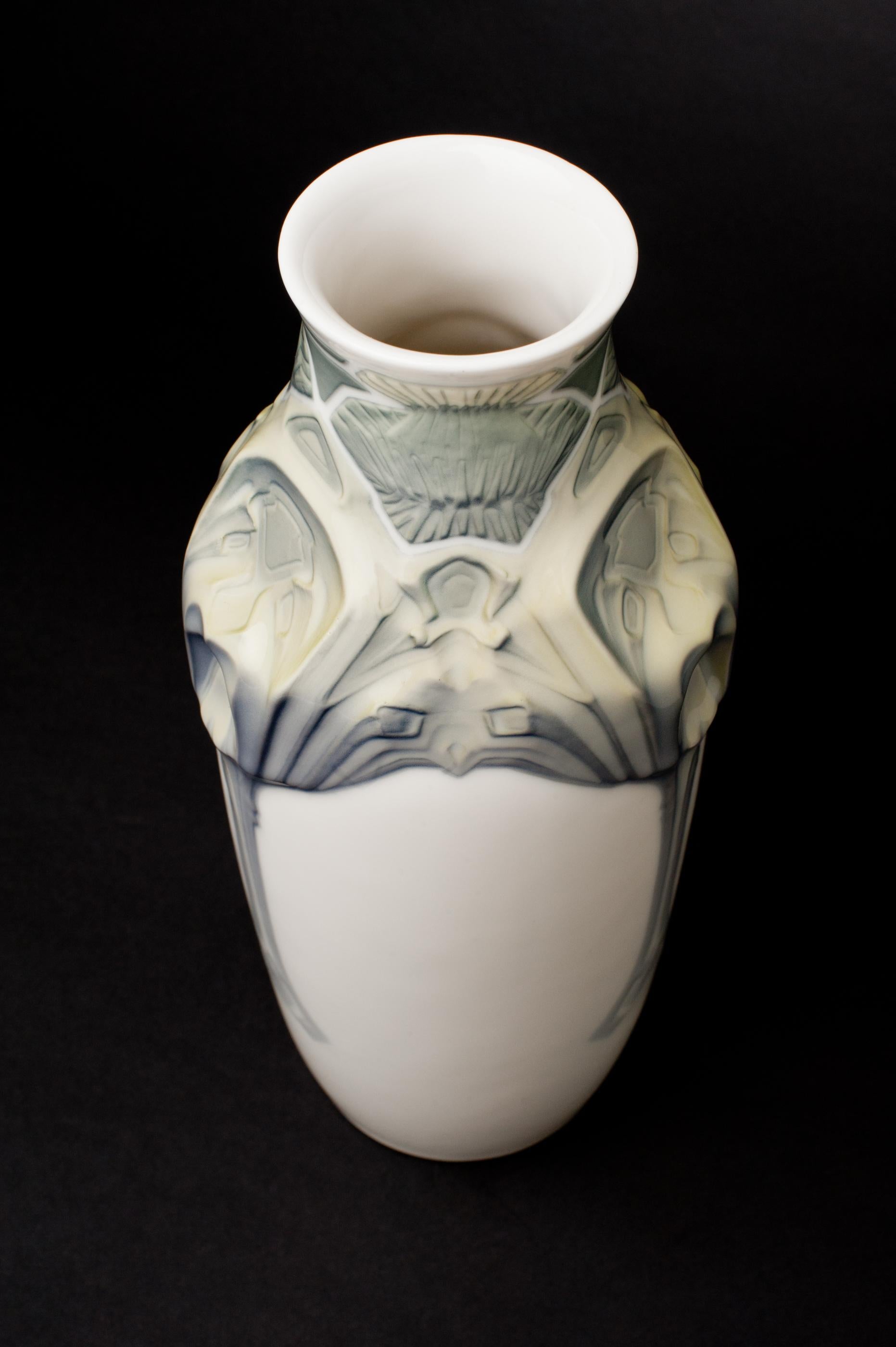 Jugendstil Geometric Thistle Vase by Theodor Schmutz-Baudiss for Konigliche For Sale 5