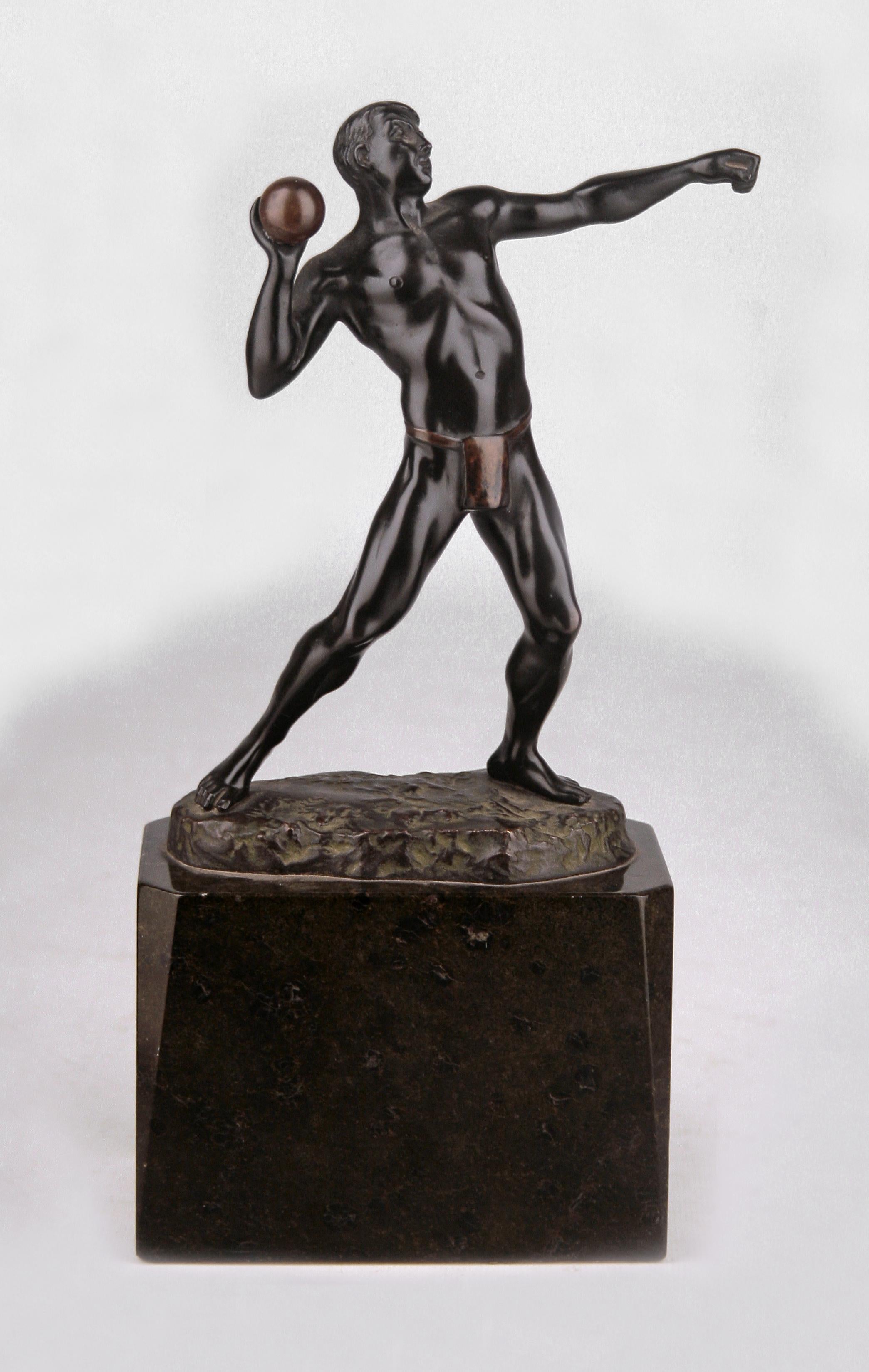 Jugendstil german bronze sculpture of an athlete throwing a ball (shot put) by Julius Schmidt-Felling

By: Julius Schmidt-Felling
Material: bronze, metal, copper
Technique: cast, patinated, carved, molded, metalwork
Dimensions: 3 in x 6 in x 11