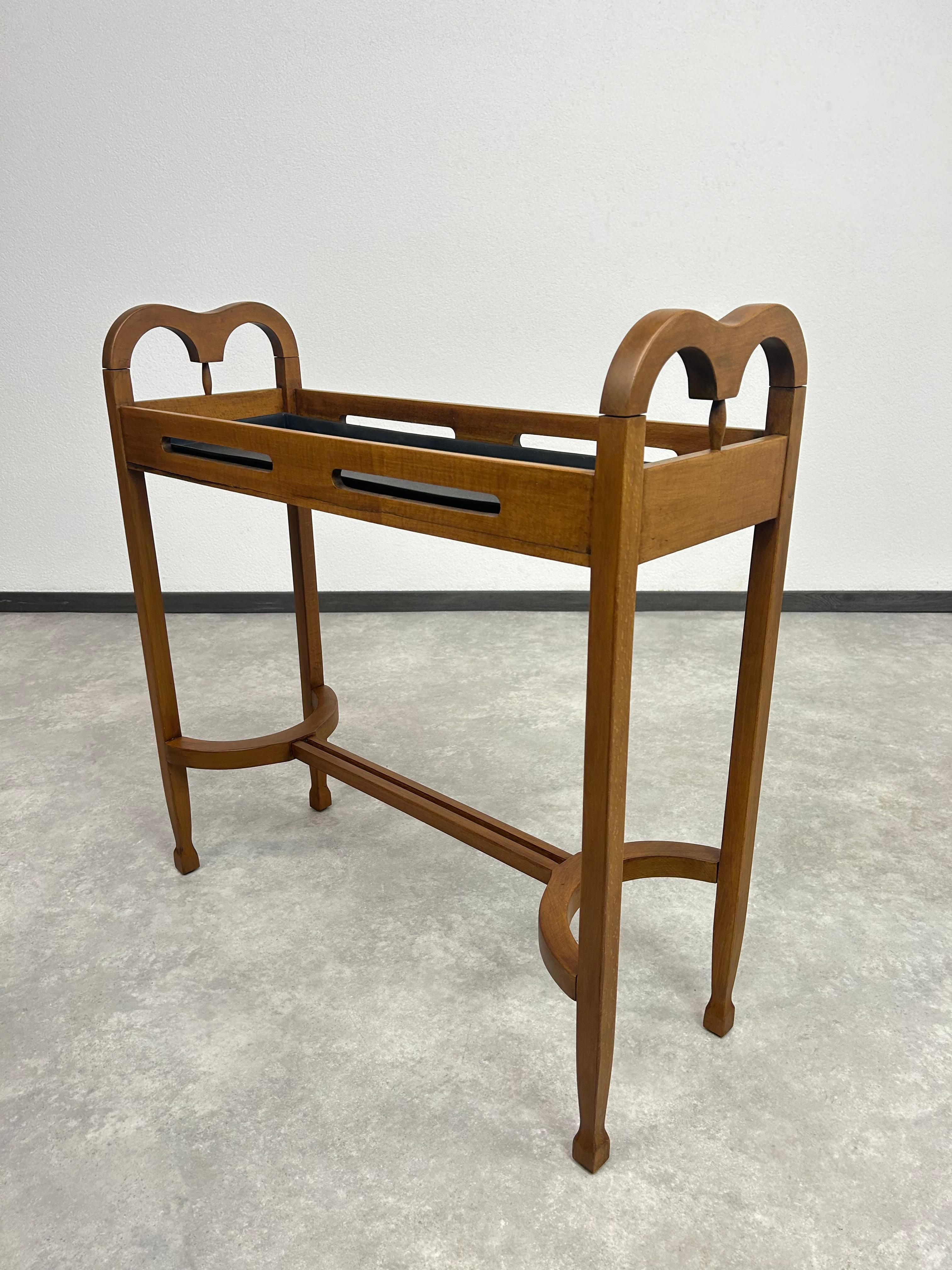 Supports de jardinière Jugendstil en vente 8