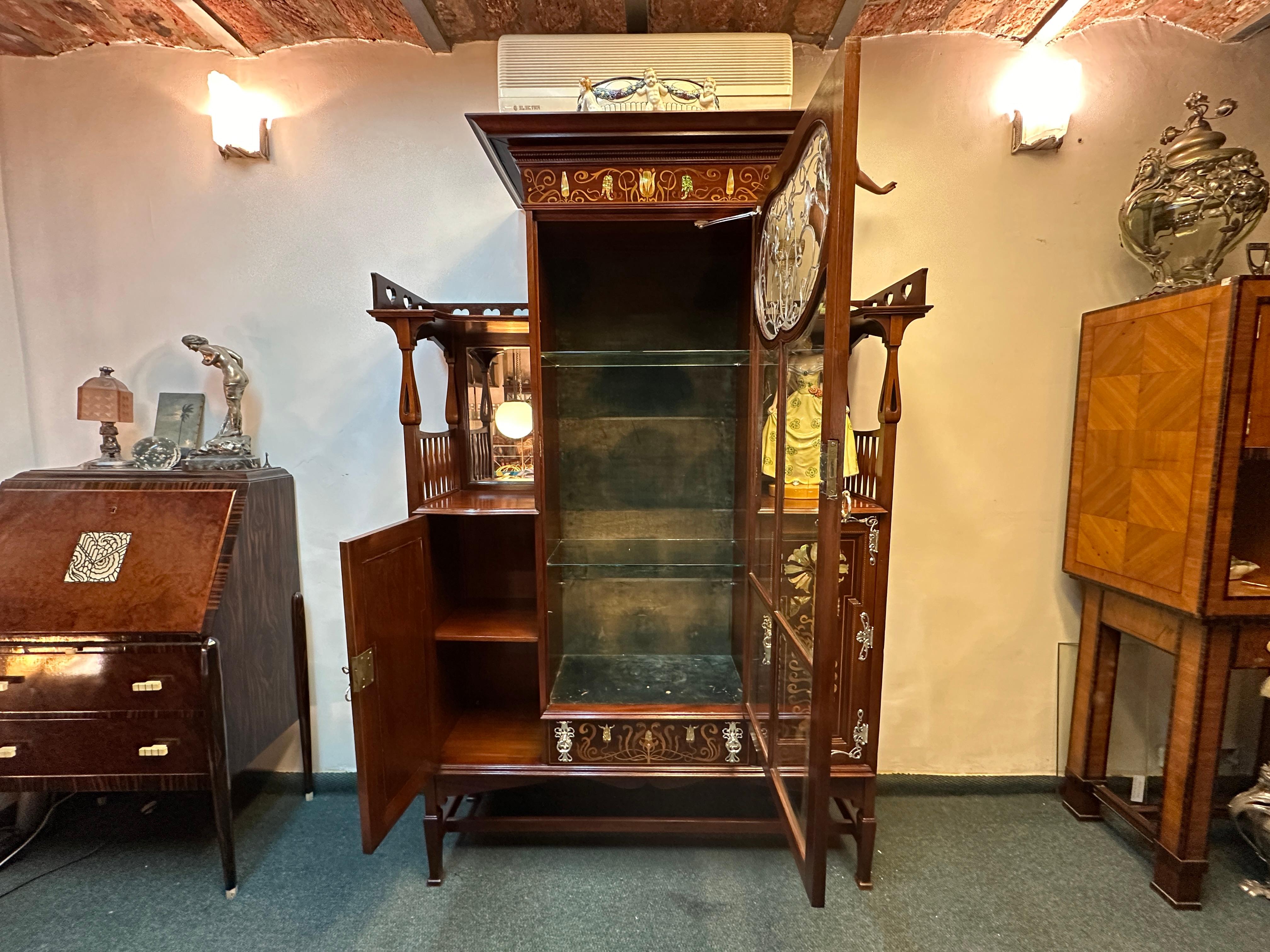 Jugendstil, Liberty, Art Nouveau, Vitrina, 1900 in vendita 4