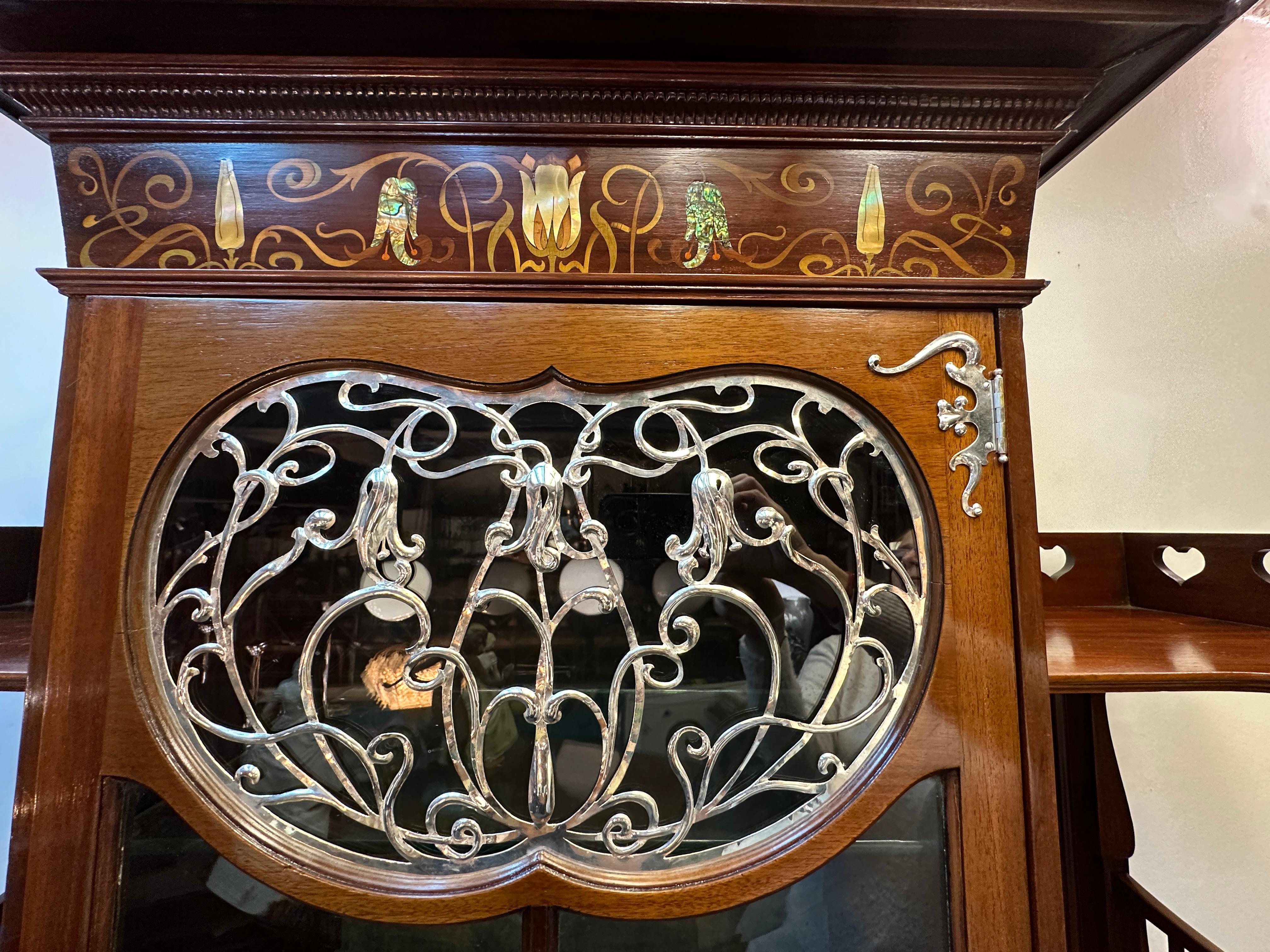Jugendstil, Liberty, Art Nouveau, Vitrina, 1900 in vendita 7