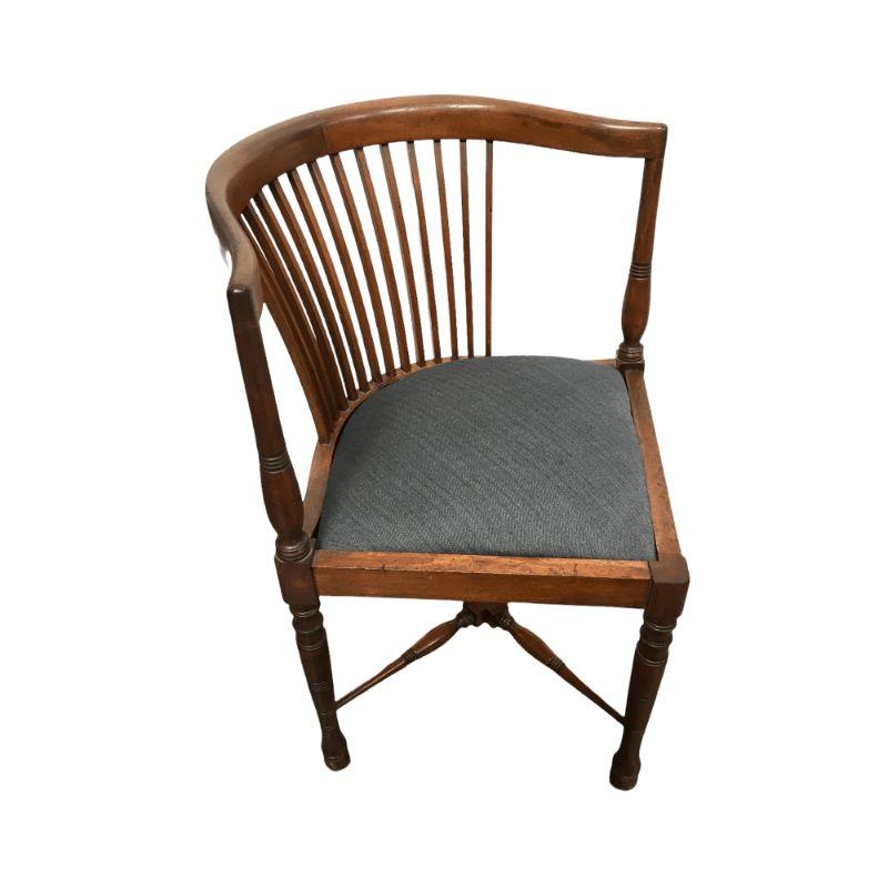20th Century Jugendstil Maple Wood Corner Chair with Upholstered Seat by Adolf Loos, c. 1900 For Sale