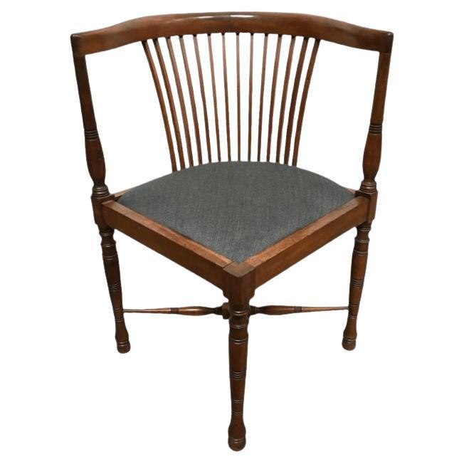 Jugendstil Maple Wood Corner Chair with Upholstered Seat by Adolf Loos, c. 1900 For Sale