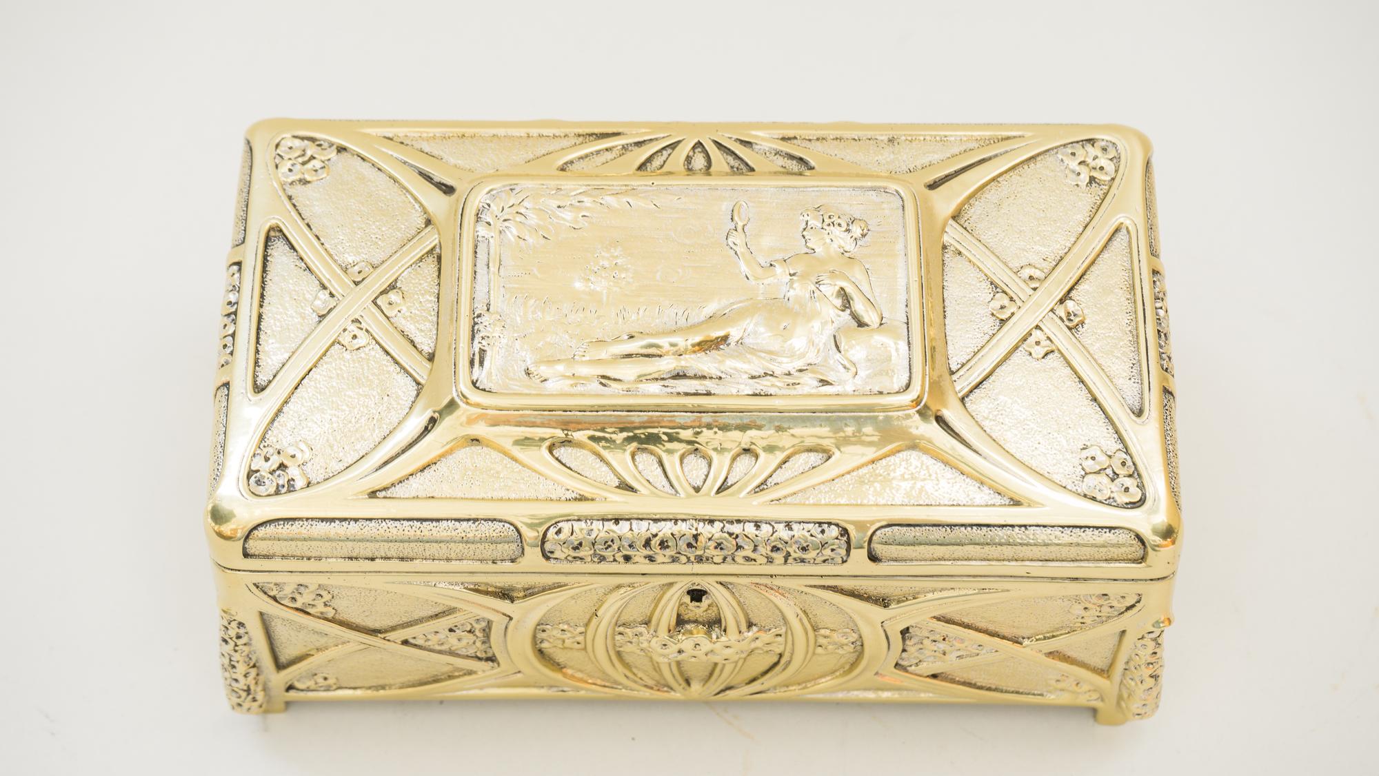 Jugendstil Massive Jewelry Box, Vienna, circa 1908s 4