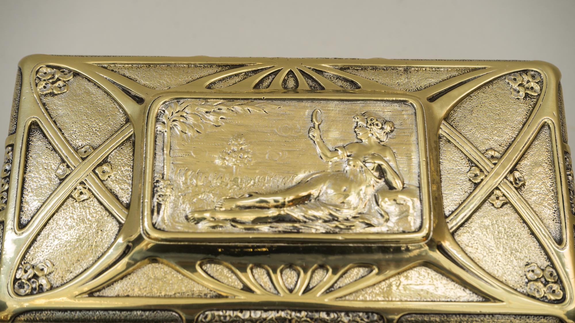 Jugendstil Massive Jewelry Box, Vienna, circa 1908s 11