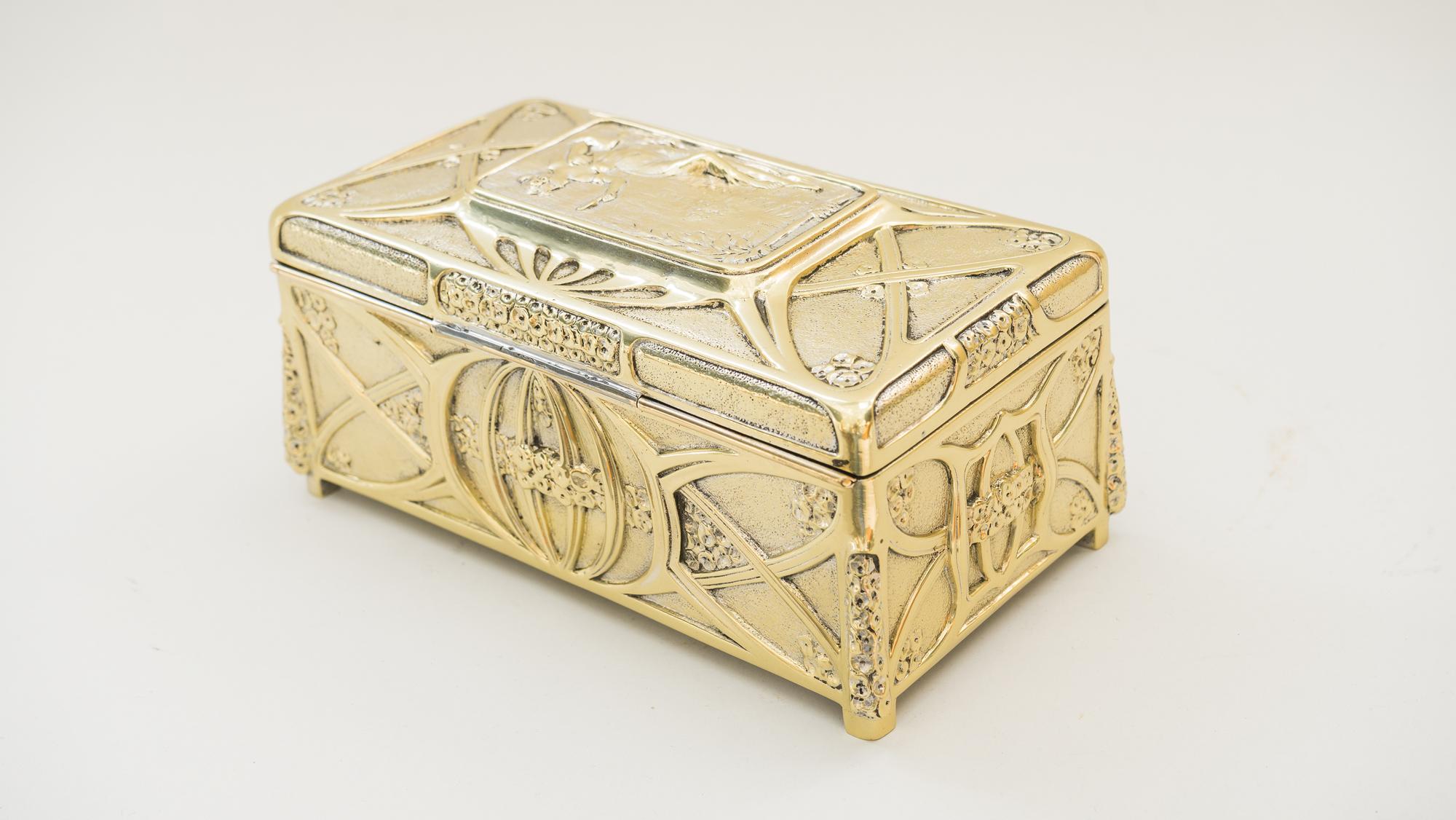 Jugendstil Massive Jewelry Box, Vienna, circa 1908s 2