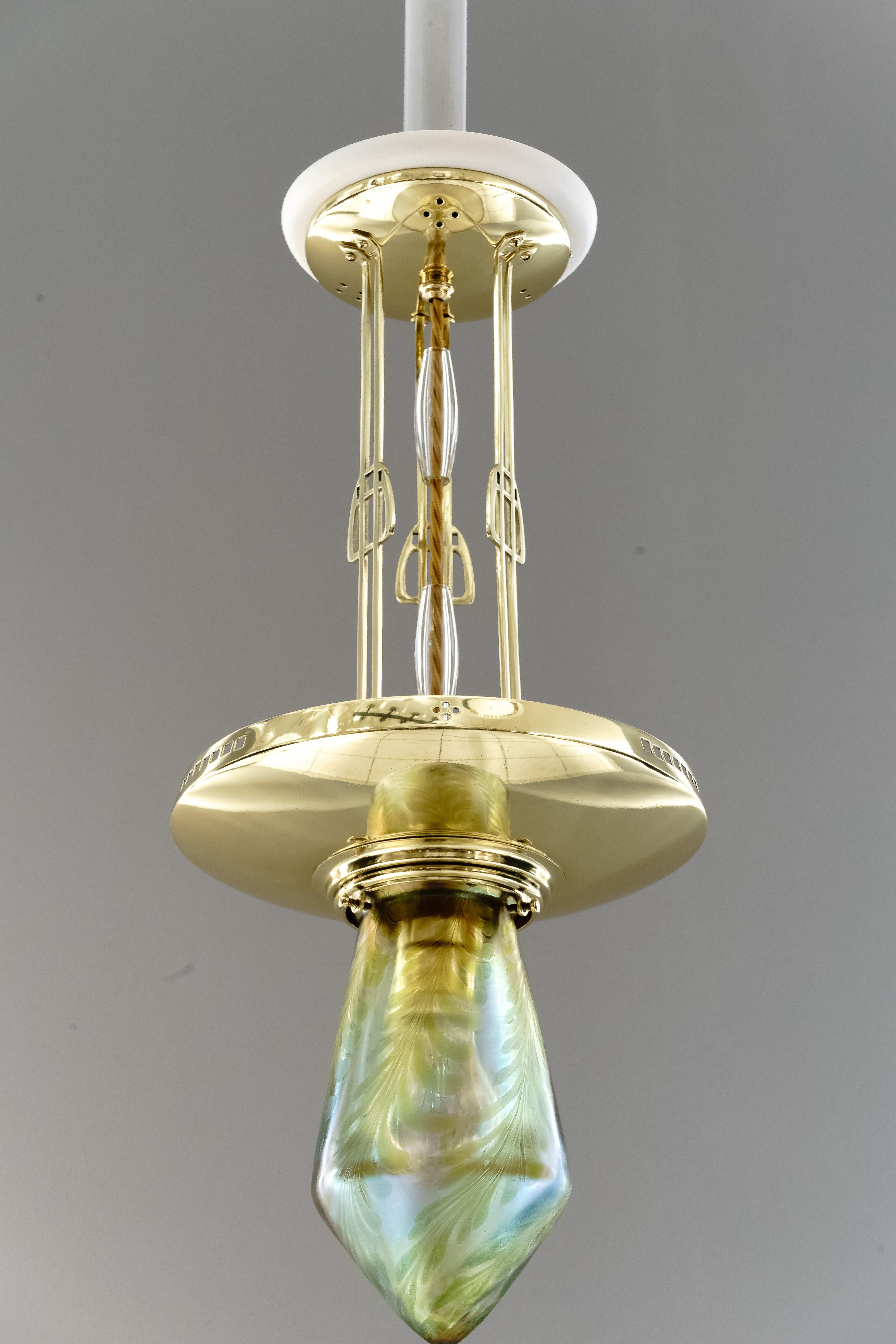 Jugendstil Pendant with Loetz Glass, Vienna, circa 1910s In Good Condition In Wien, AT