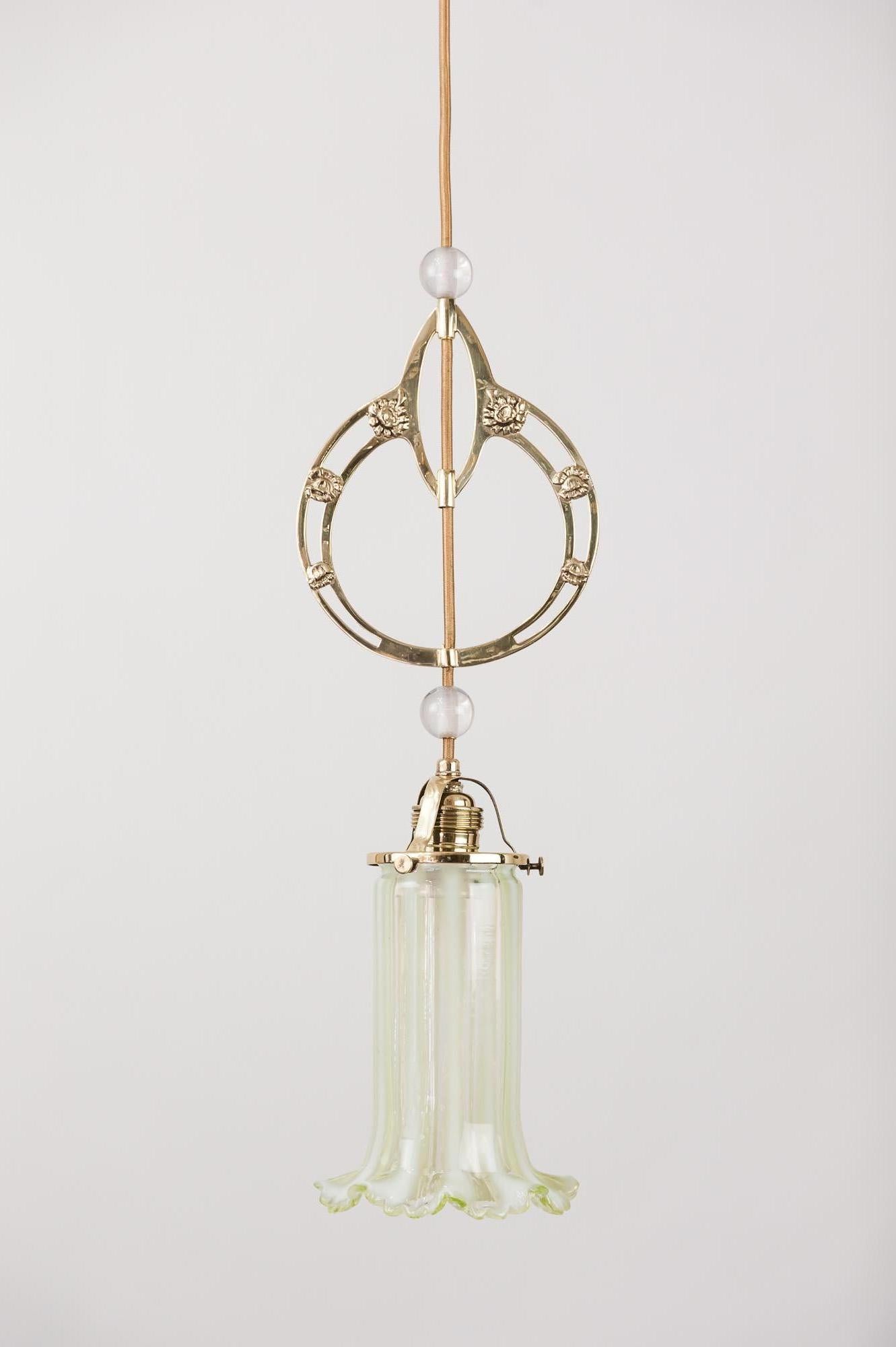 Jugendstil Pendant with Original Opaline Shade, circa 1908 im Zustand „Hervorragend“ in Wien, AT