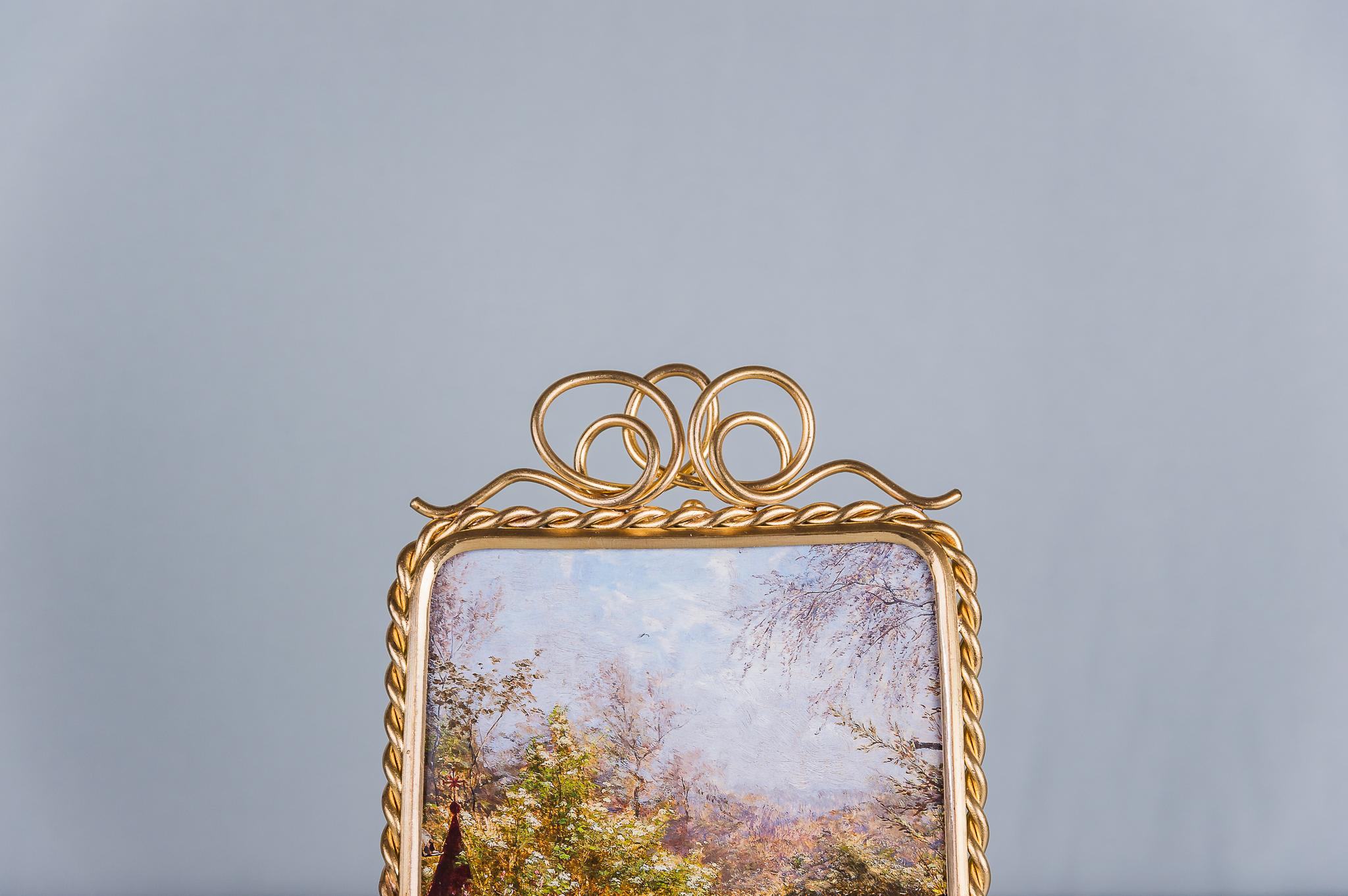 Jugendstil picture frame fire gilt, circa 1903
Original condition.
 
