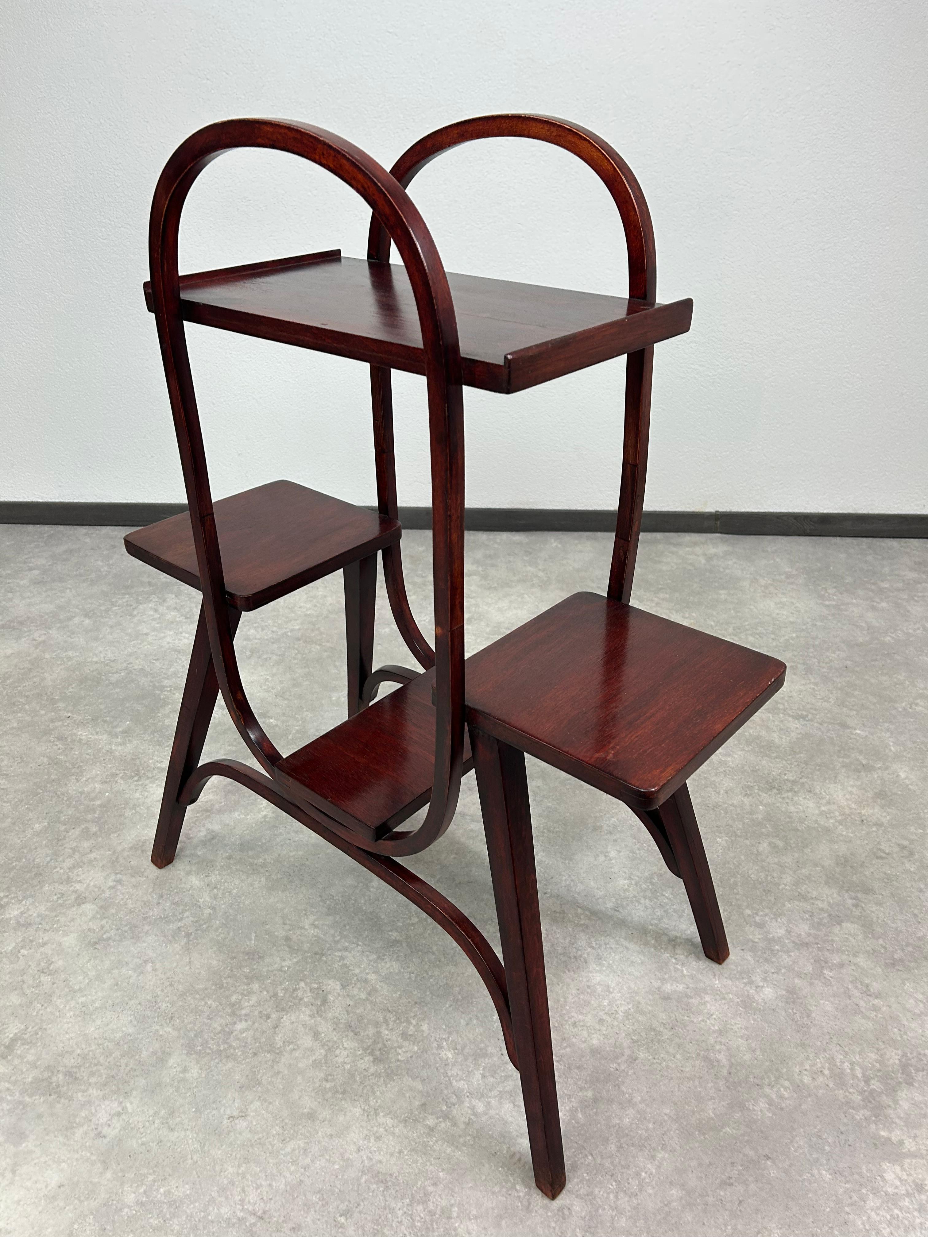 Planta Jugendstil stan de Thonet en Excelente estado para la venta en Banská Štiavnica, SK