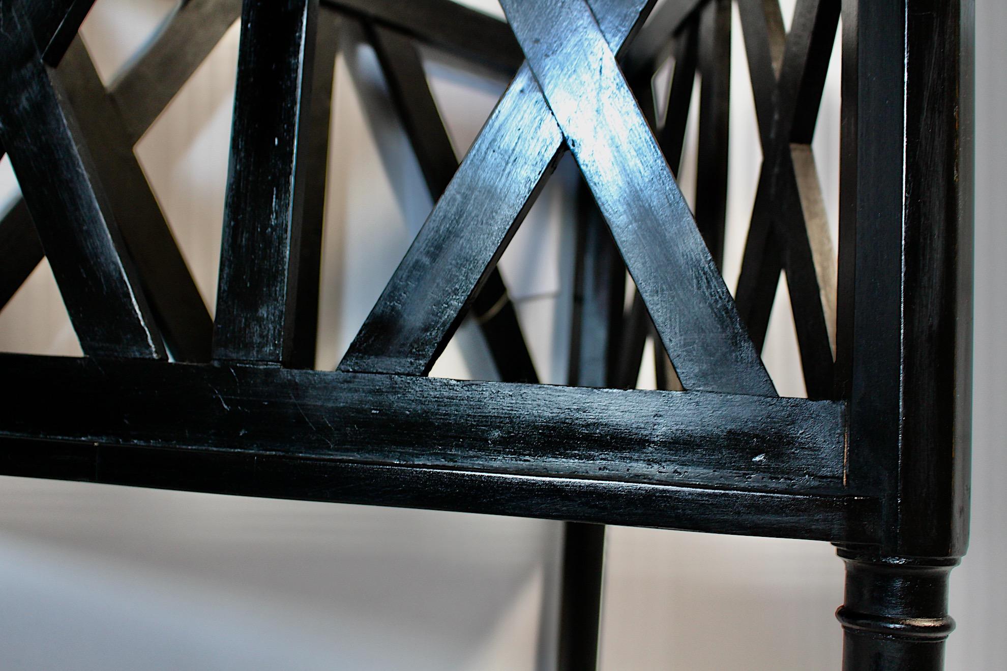 Secesión Jugendstil Cuatro sillones de haya negra Josef Hoffmann circa 1899 Viena en venta 5