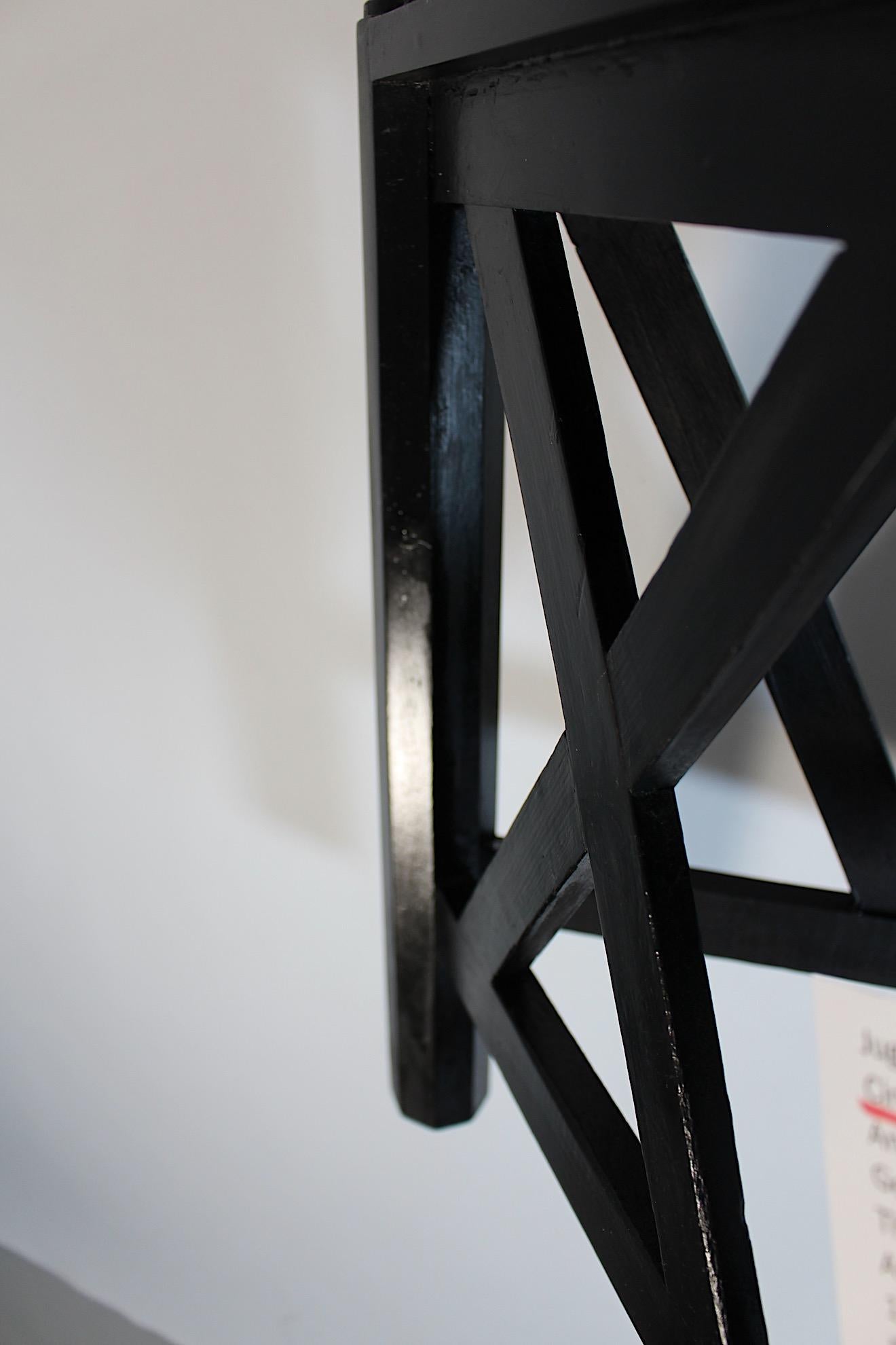 Secesión Jugendstil Cuatro sillones de haya negra Josef Hoffmann circa 1899 Viena en venta 6