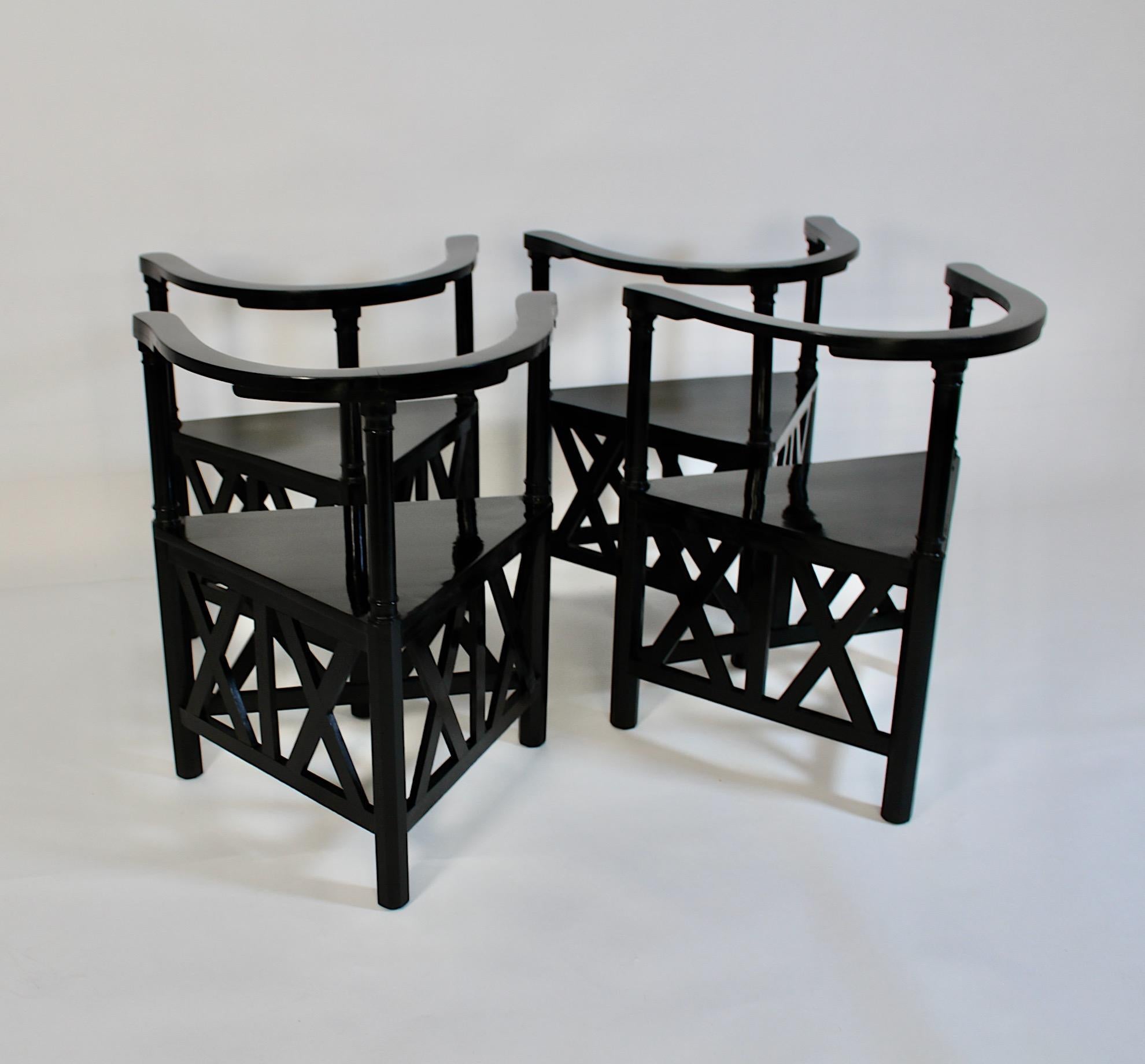 Secesión Jugendstil Cuatro sillones de haya negra Josef Hoffmann circa 1899 Viena en Bueno estado para la venta en Vienna, AT